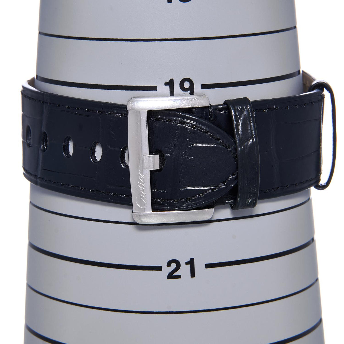 Pre-Owned Cartier Tank Divan W6300755