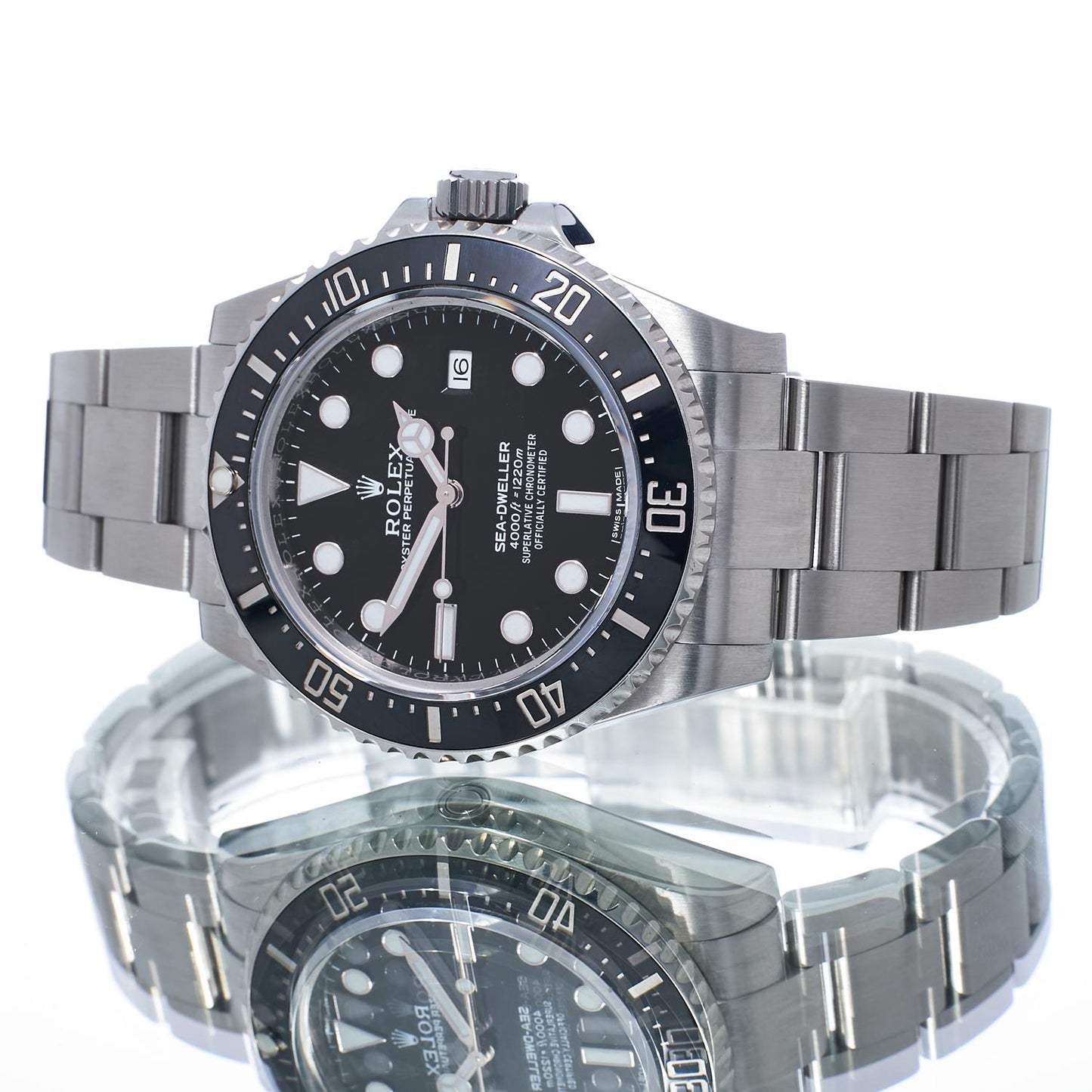 Pre-Owned Rolex Sea-Dweller 4000 116600