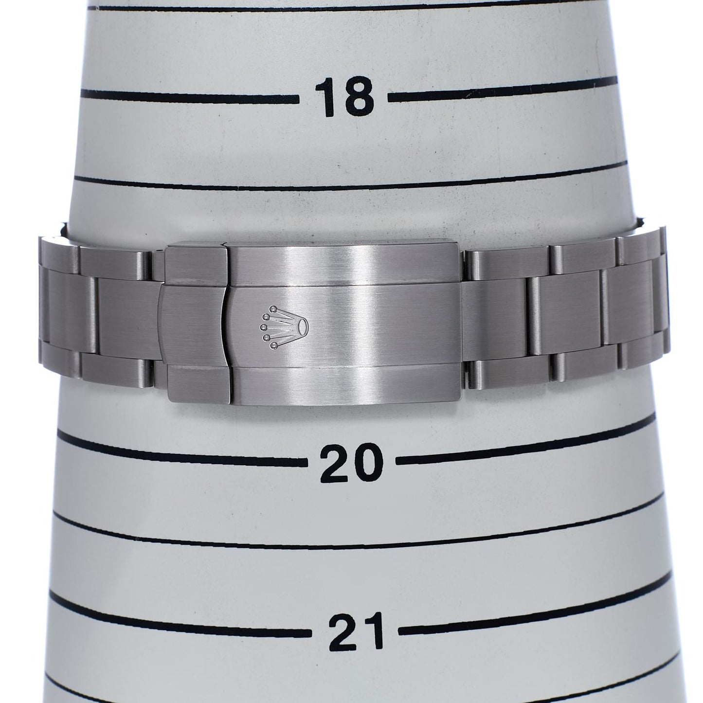 Pre-Owned Rolex Oyster Perpetual 39 114300