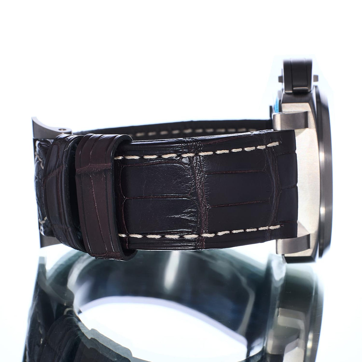 Pre-Owned Panerai Luminor Base 8 Days PAM00562