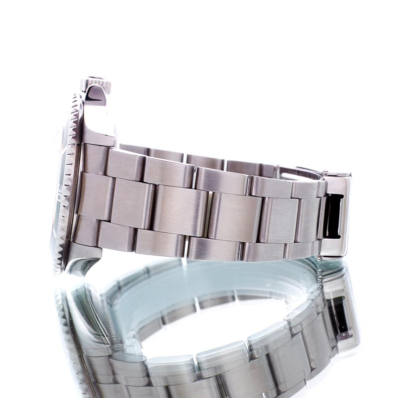 Pre-Owned Rolex Submariner Date 40 16610LV