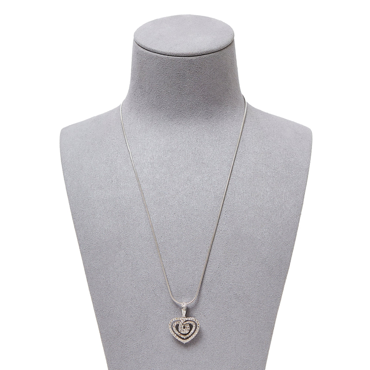 Pre-owned 18ct White Gold Heart On Snake Necklace