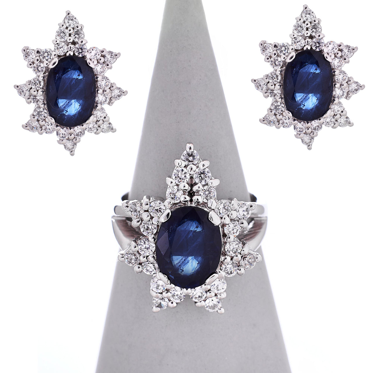 Pre-Owned White Gold Zirconia Sapphire Ring Earring Set