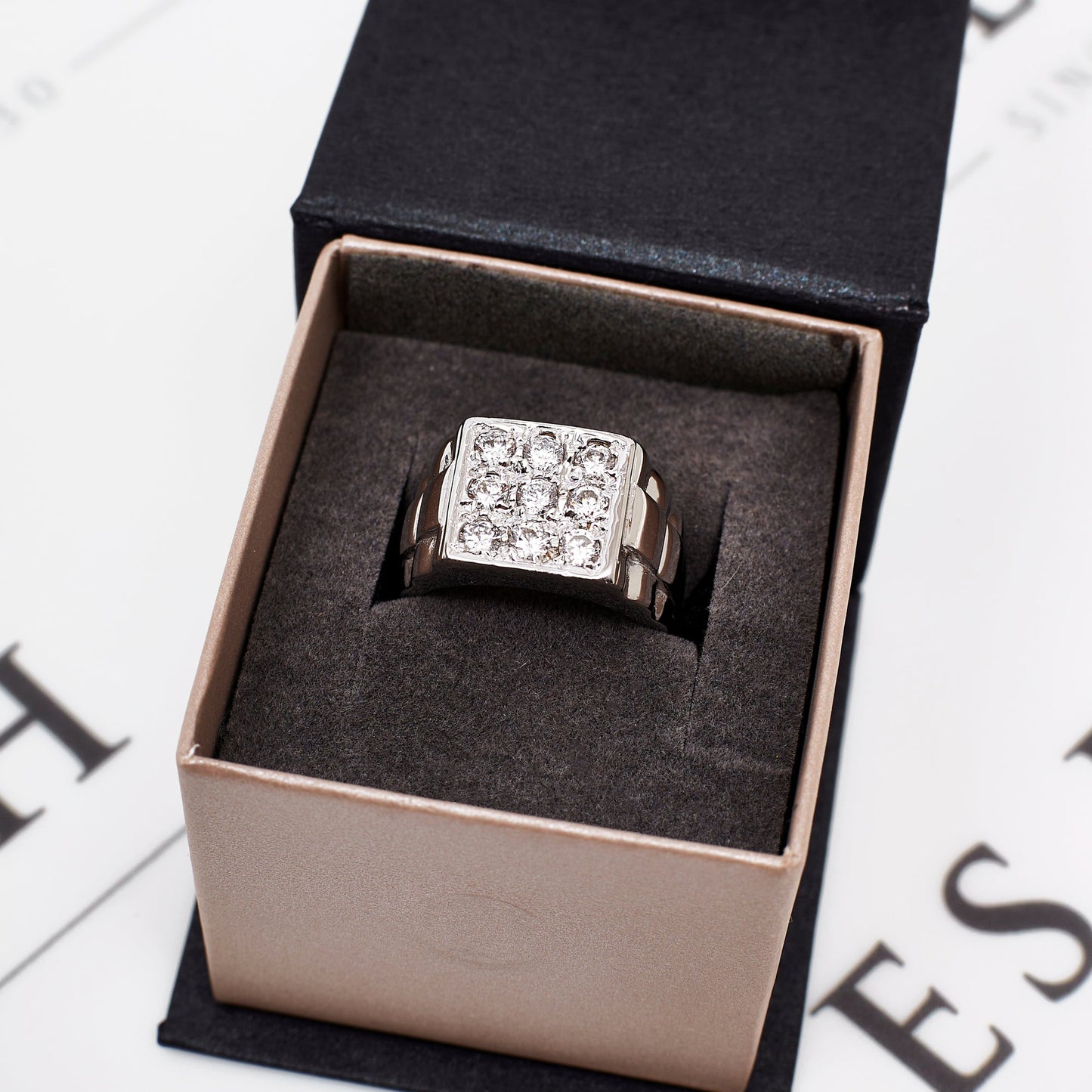 Pre-Owned Gents 9ct White Gold Square Watch Link CZ Ring