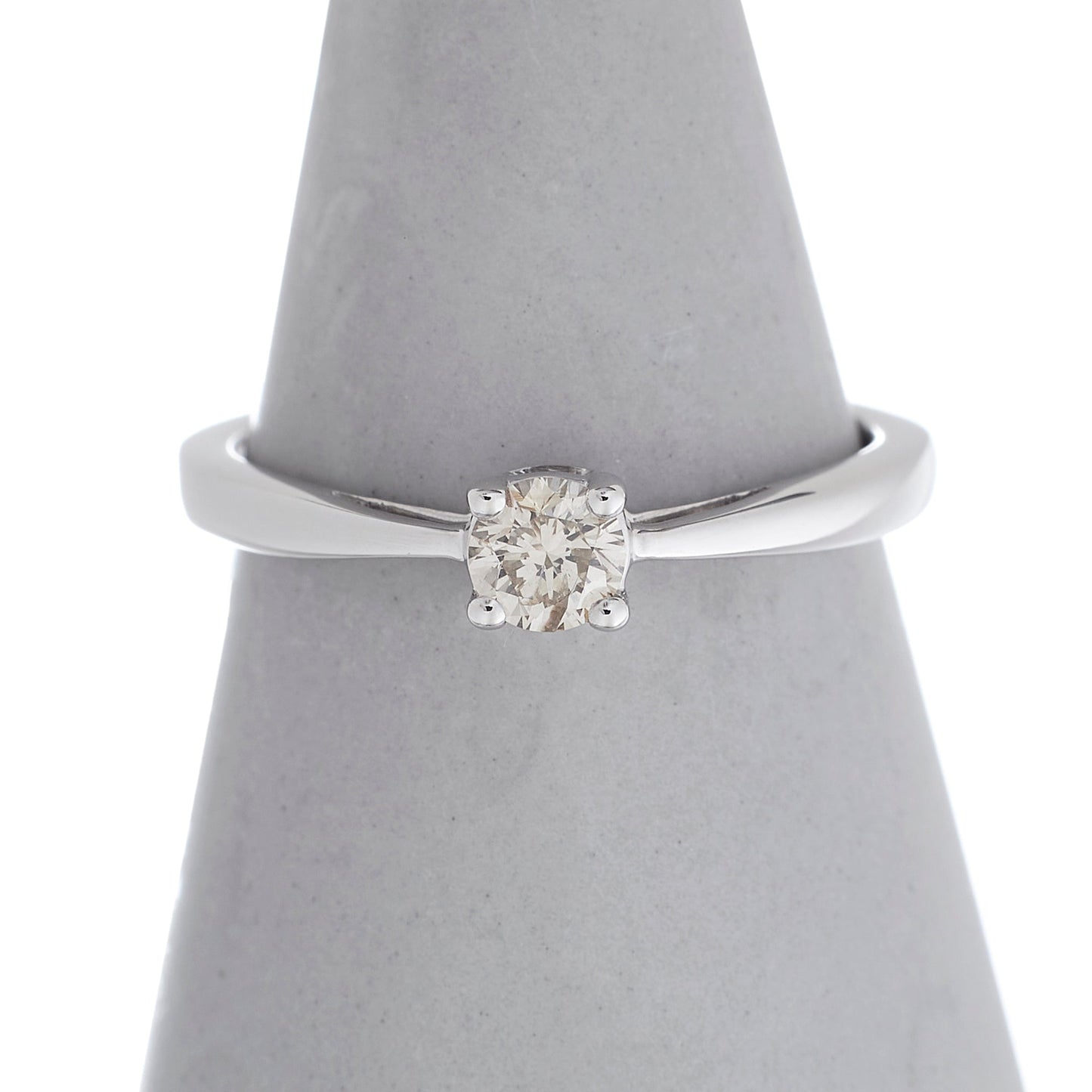 Pre-Owned 9ct White Gold 0.25ct Diamond Solitaire Ring