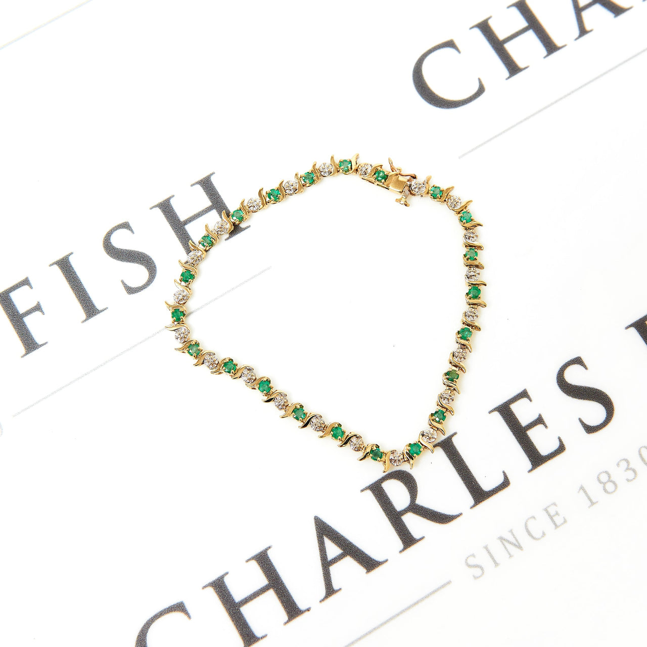 Pre-Owned 9ct Gold Diamond & Emerald Tennis Bracelet