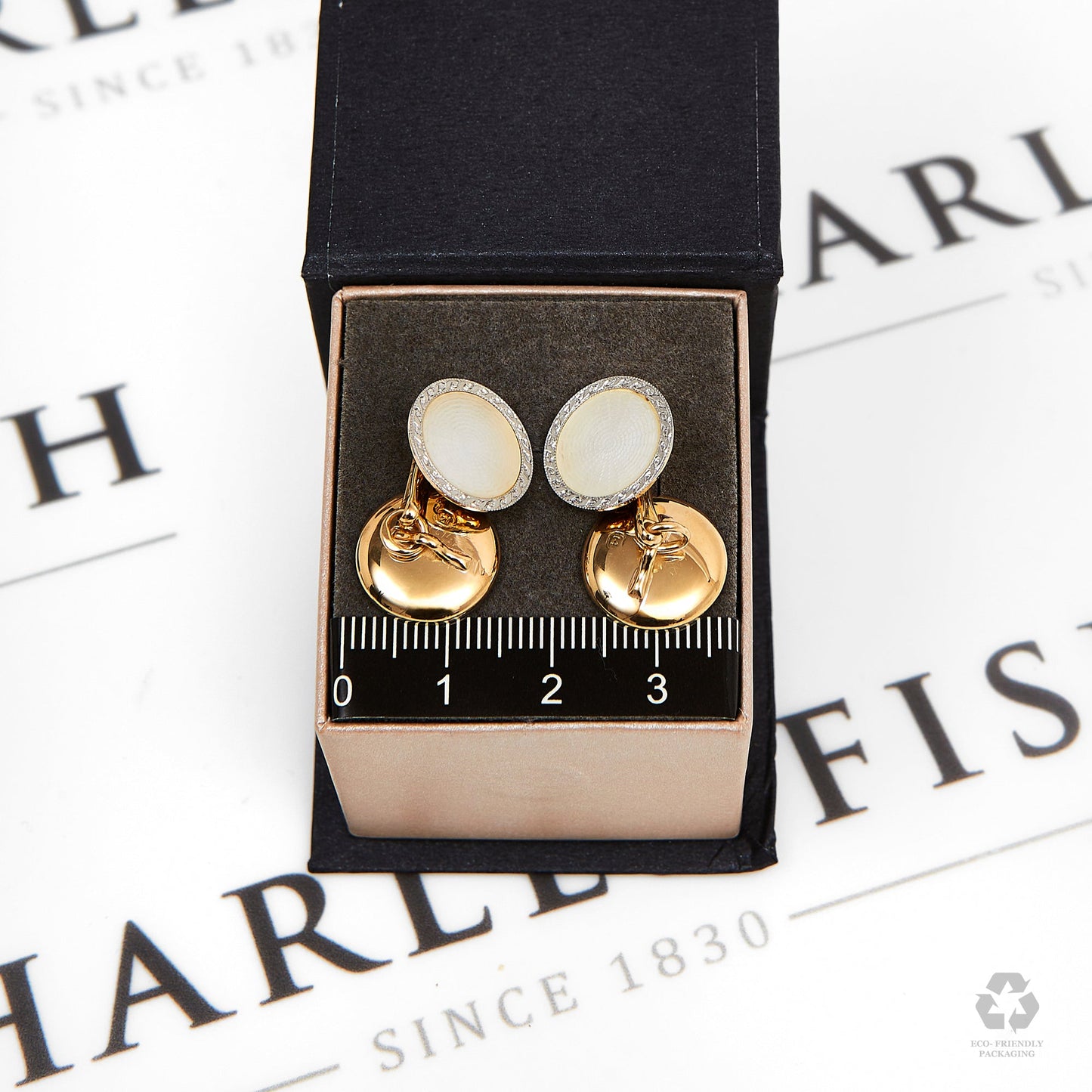Pre-Owned 14ct Gold Round Mother Of Pearl Cufflinks