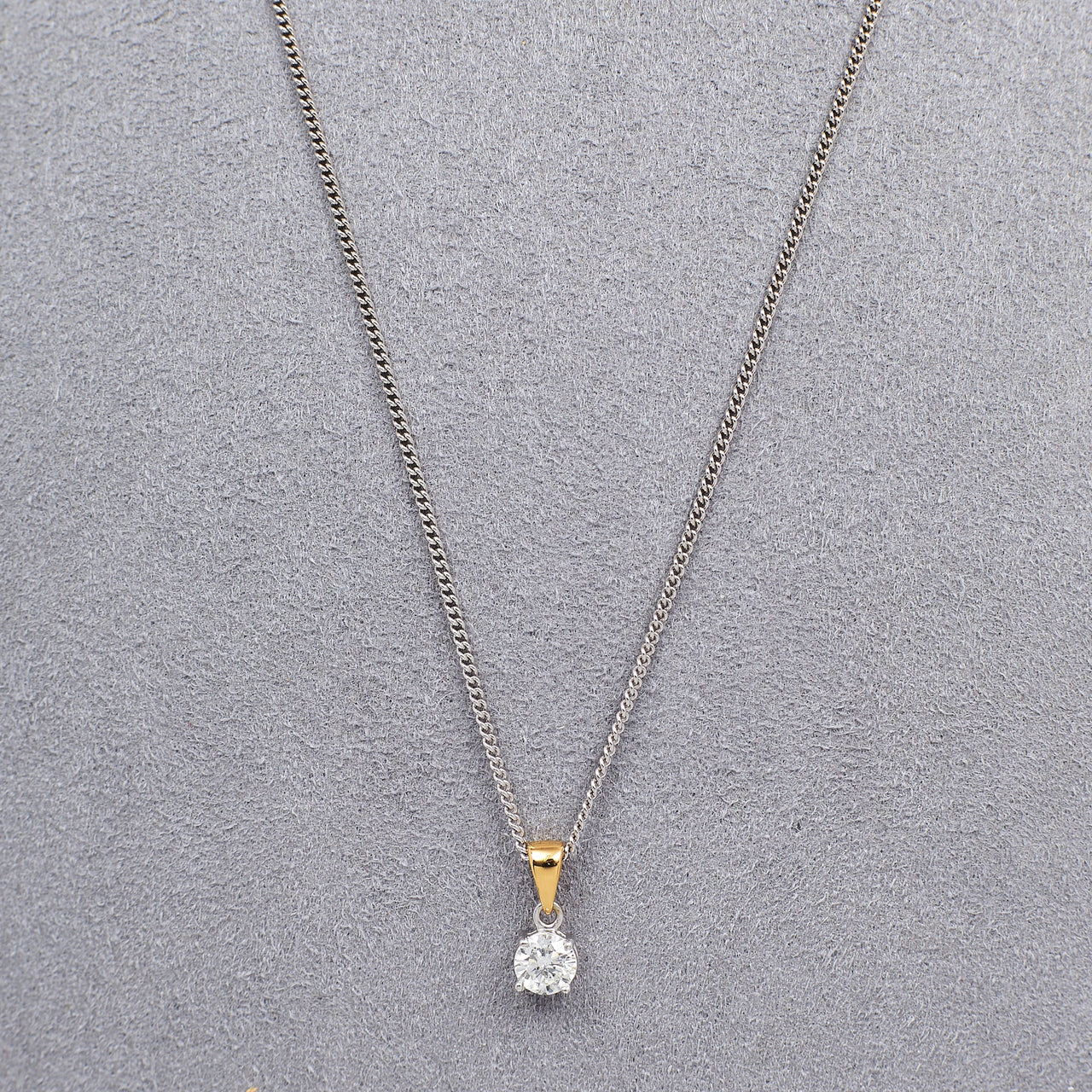 Pre-Owned 18ct Gold Diamond Solitaire Pendant Necklace