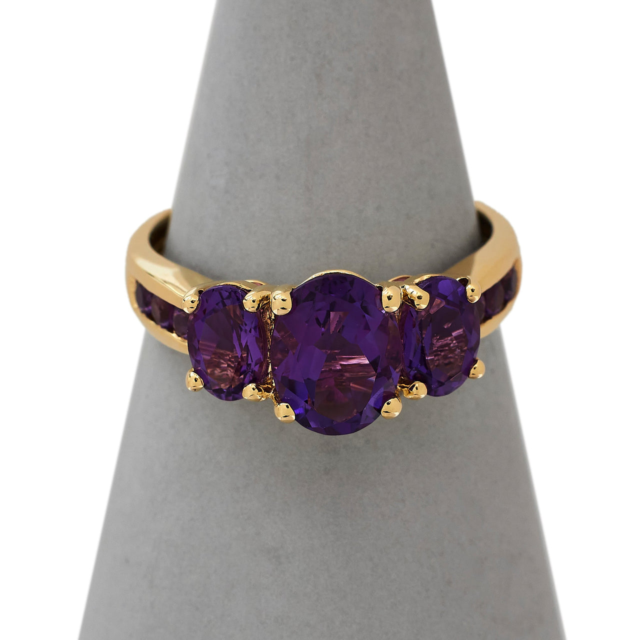 Pre-Owned 9ct Gold Trilogy Amethyst Dress Ring