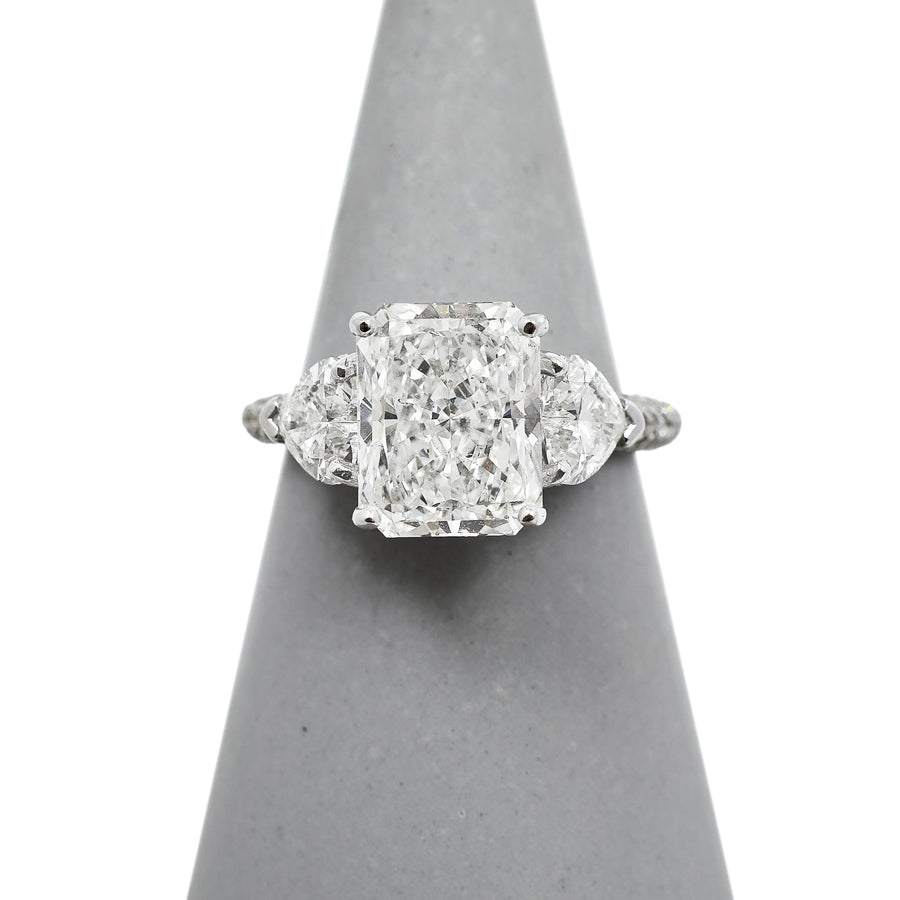Pre-Owned 18ct White Gold Rectangle & Heart Diamond Ring 