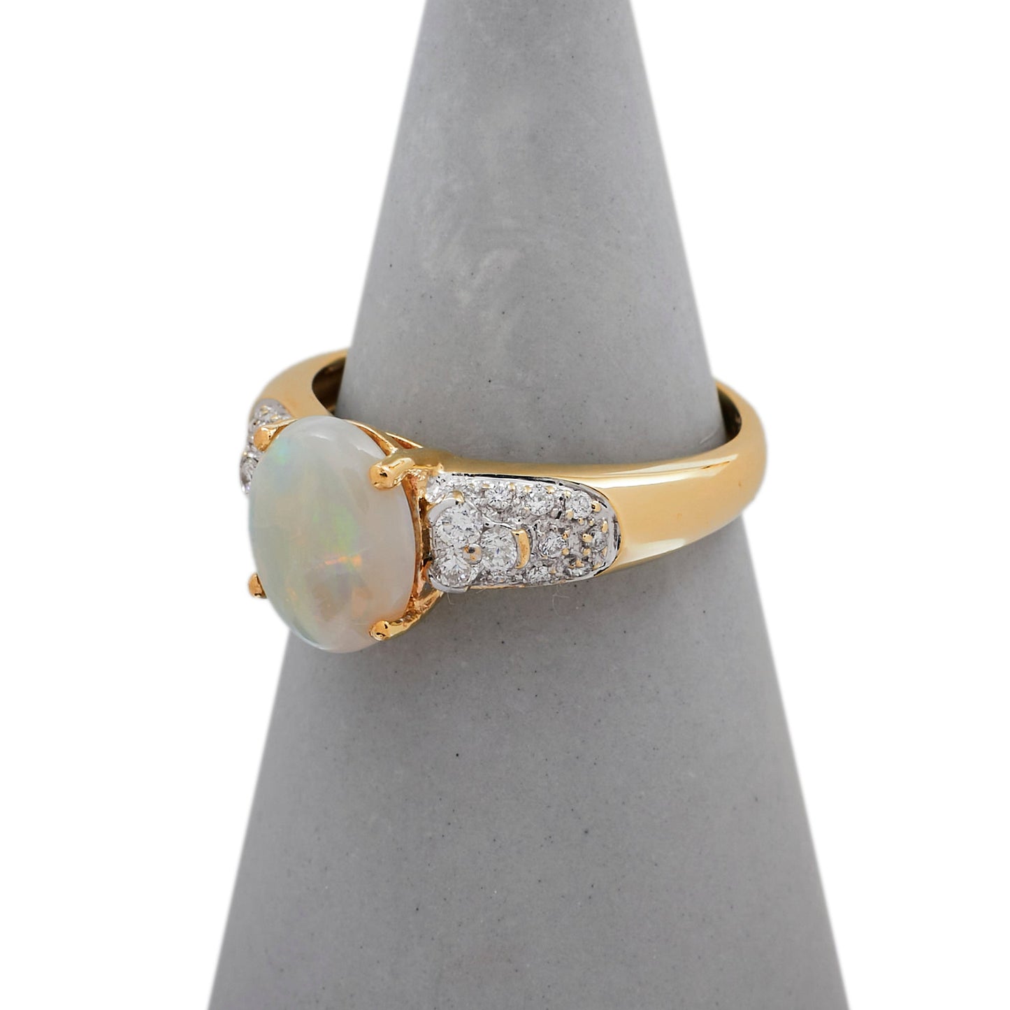 Pre-Owned 9ct Yellow Gold Opal & Diamond Dress ring