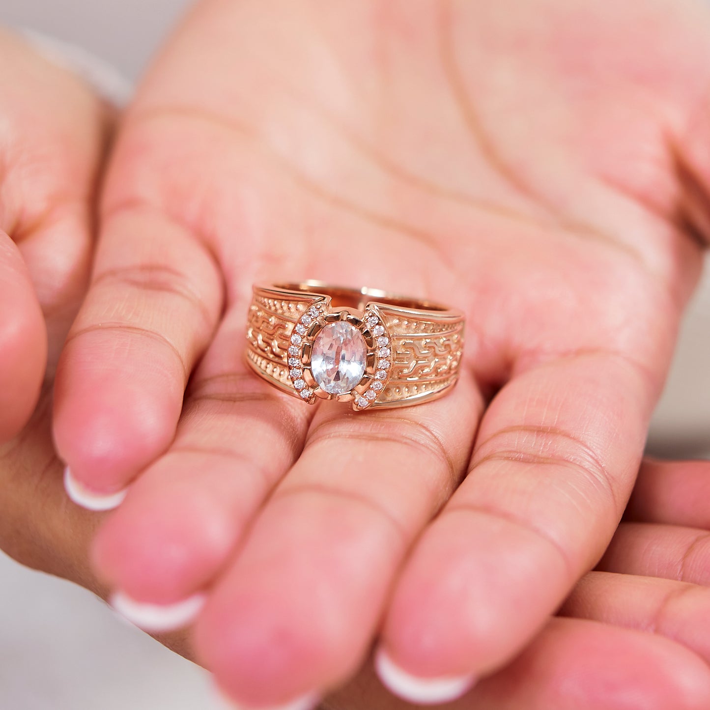 Pre-Owned 14ct Gold Gents White Sapphire & Diamond Ring