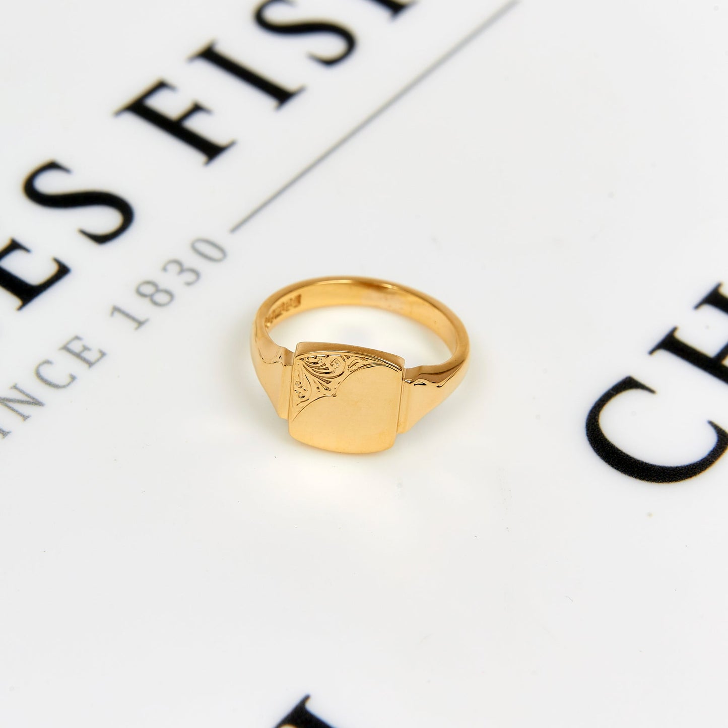 Pre-Owned 9ct Yellow Gold Square Engraved Signet Ring