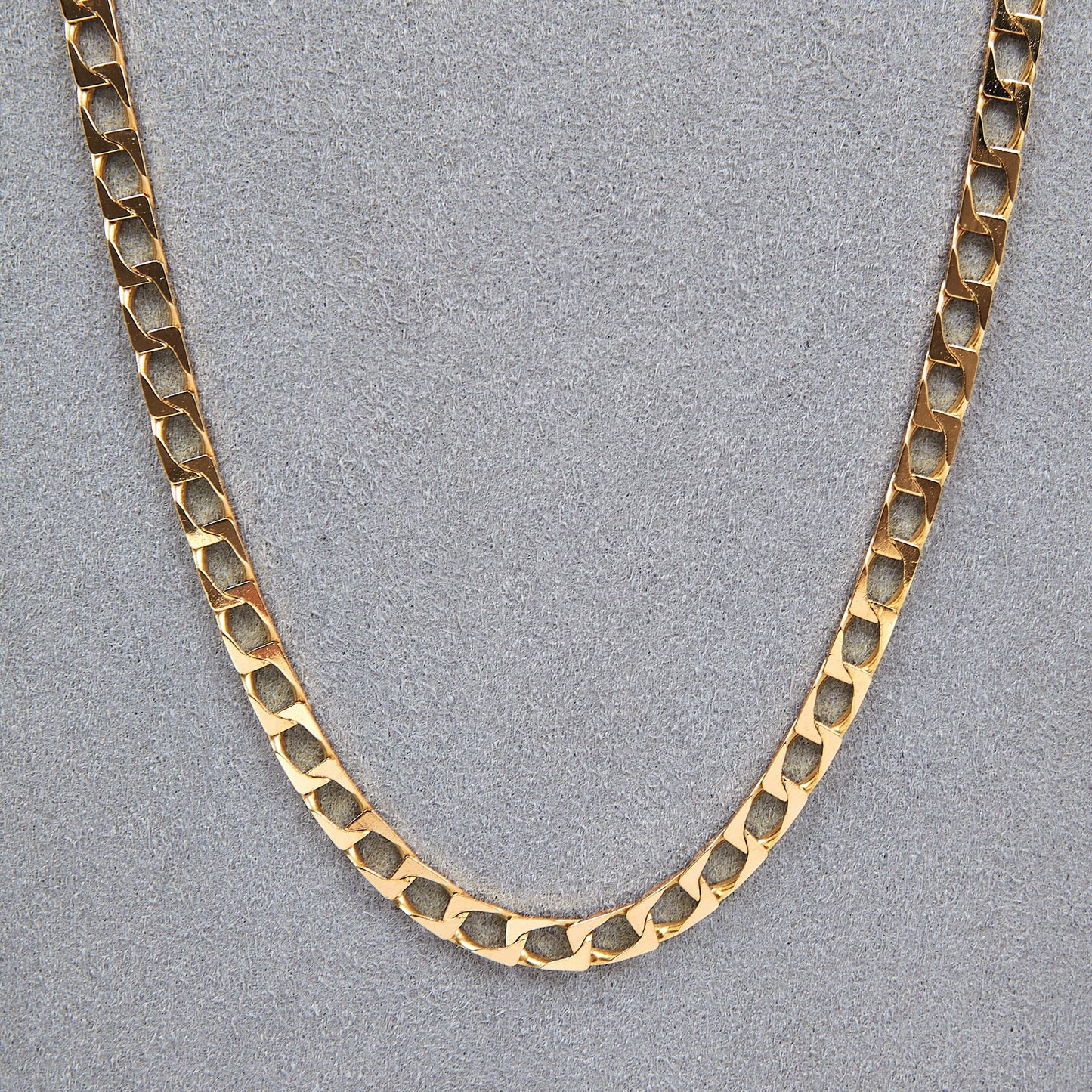 Pre-Owned 20 Inch 9ct Yellow Gold Curb Chain Necklace