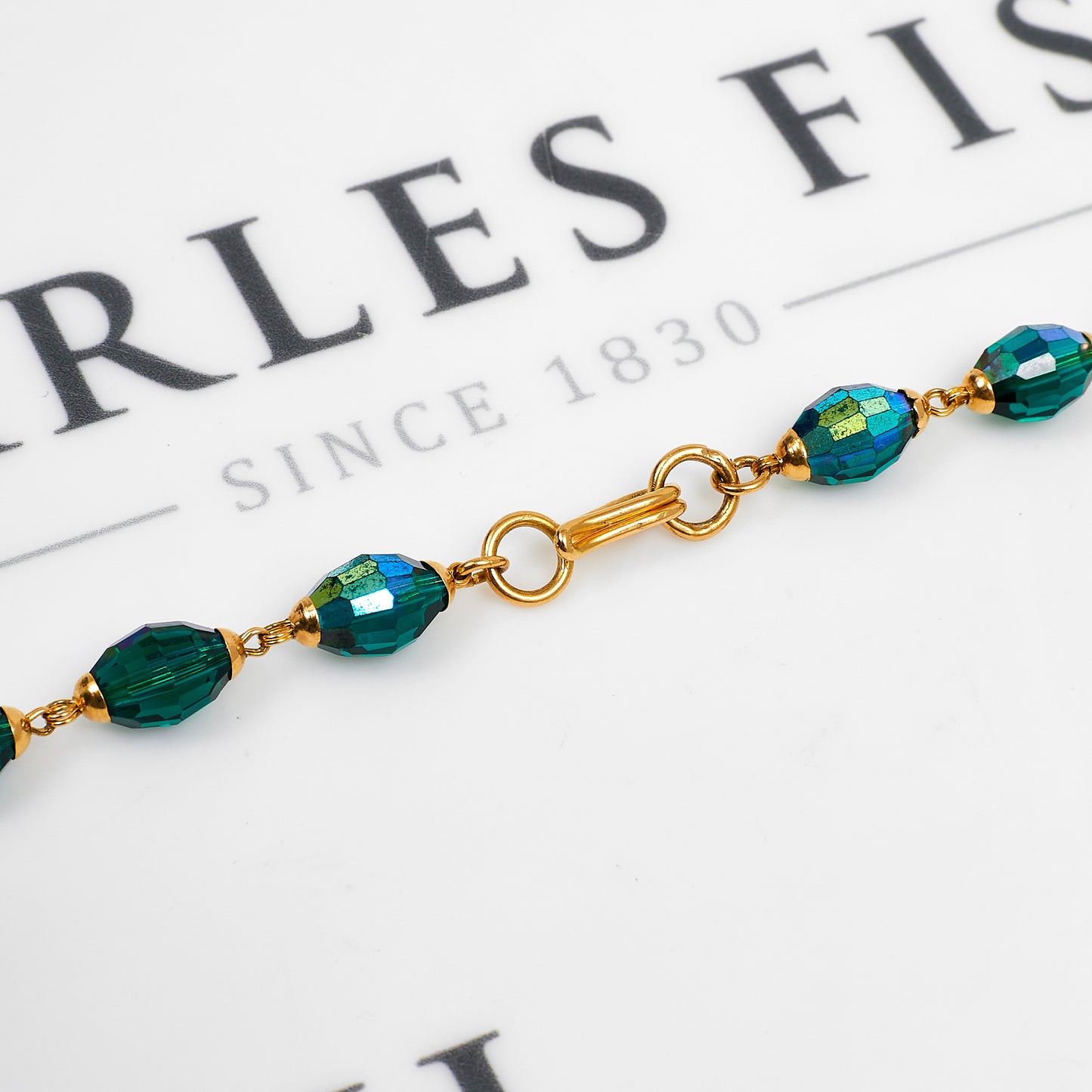 Pre-Owned 18ct Gold Green Crystal Necklace 24 Inch