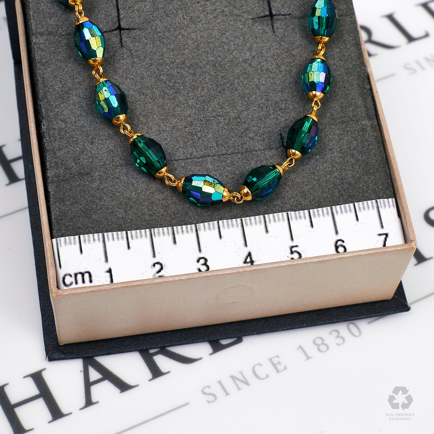 Pre-Owned 18ct Gold Green Crystal Necklace 24 Inch