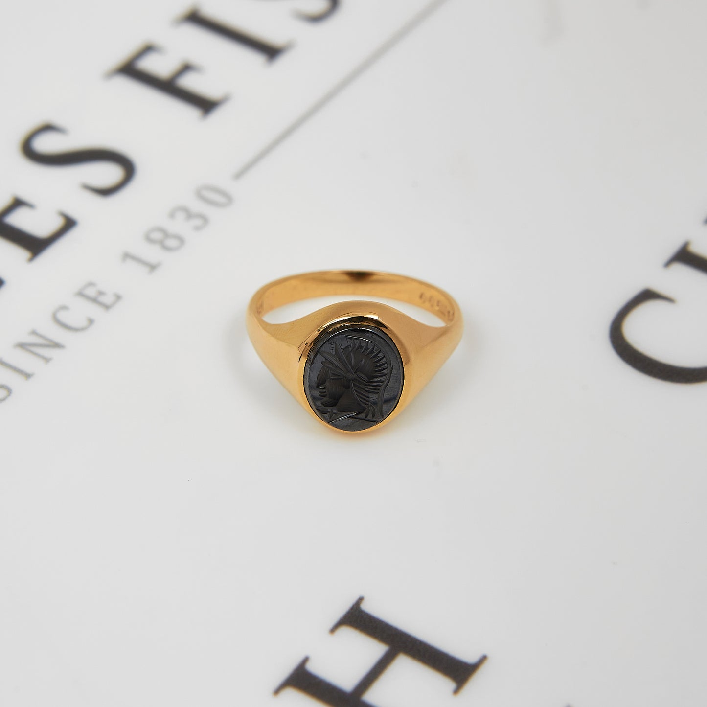 Pre-Owned 9ct Gold Hematite Intaglio Oval Signet Ring