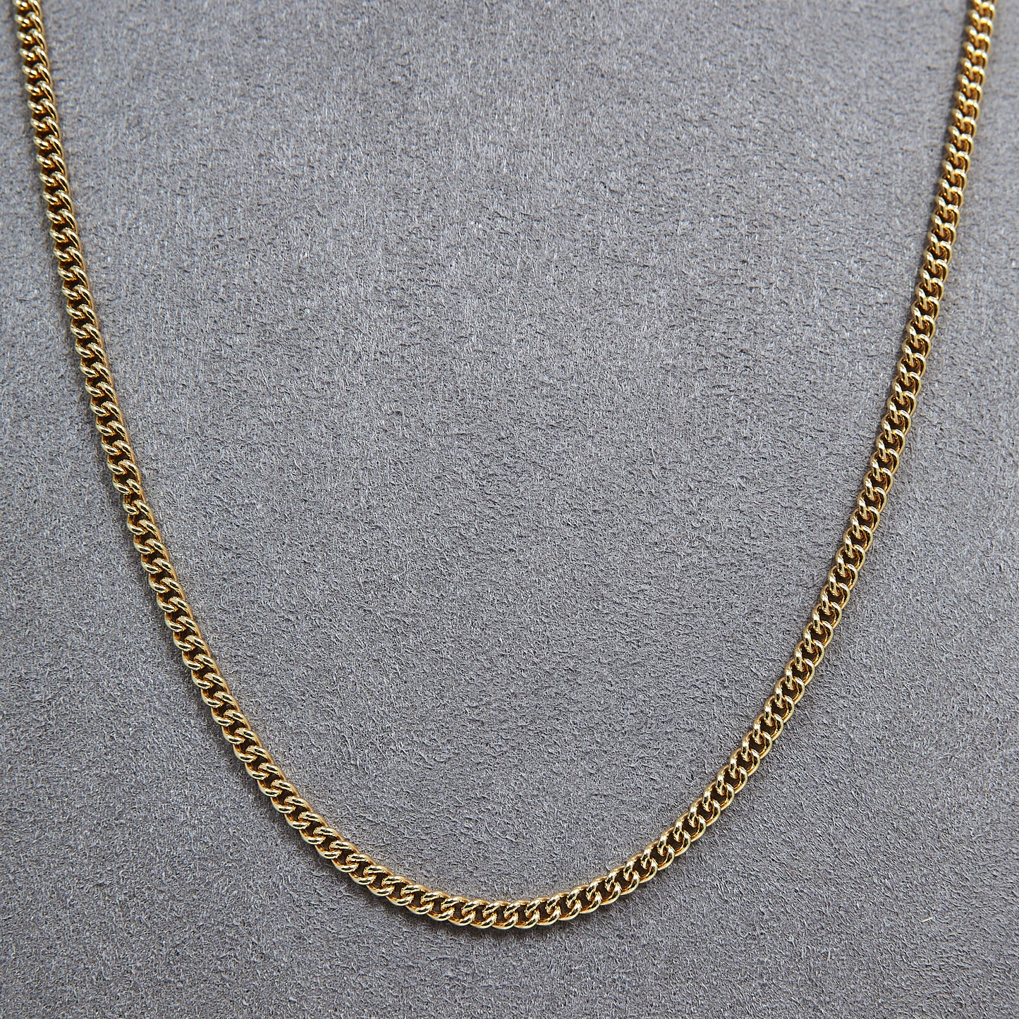 Pre-Owned 9ct Gold 18 Inch Rounded Curb Chain Necklace