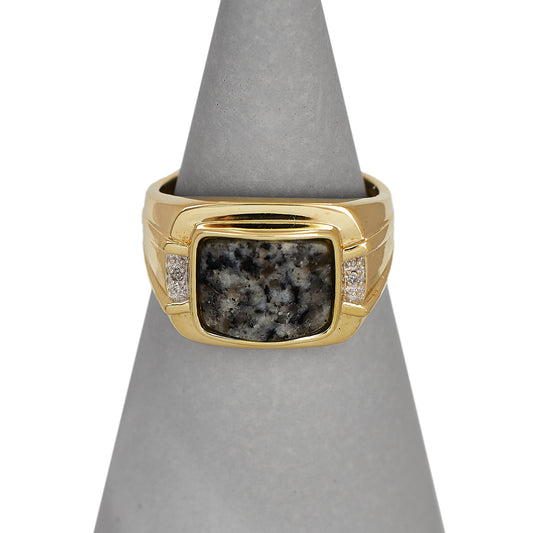 Pre-Owned 9ct Gold Diamond & Kemnay Granite Signet Ring