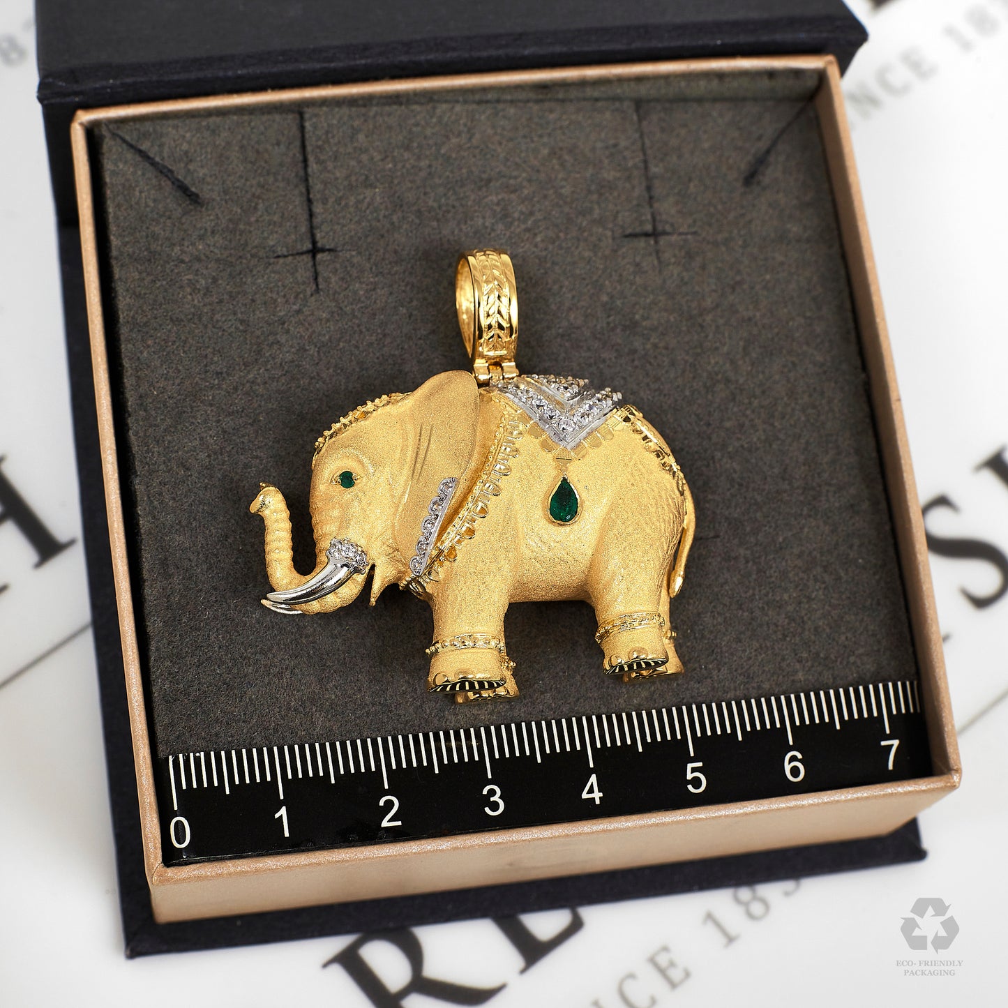 Pre-Owned 18ct Gold Elephant CZ Matte Finish Pendant