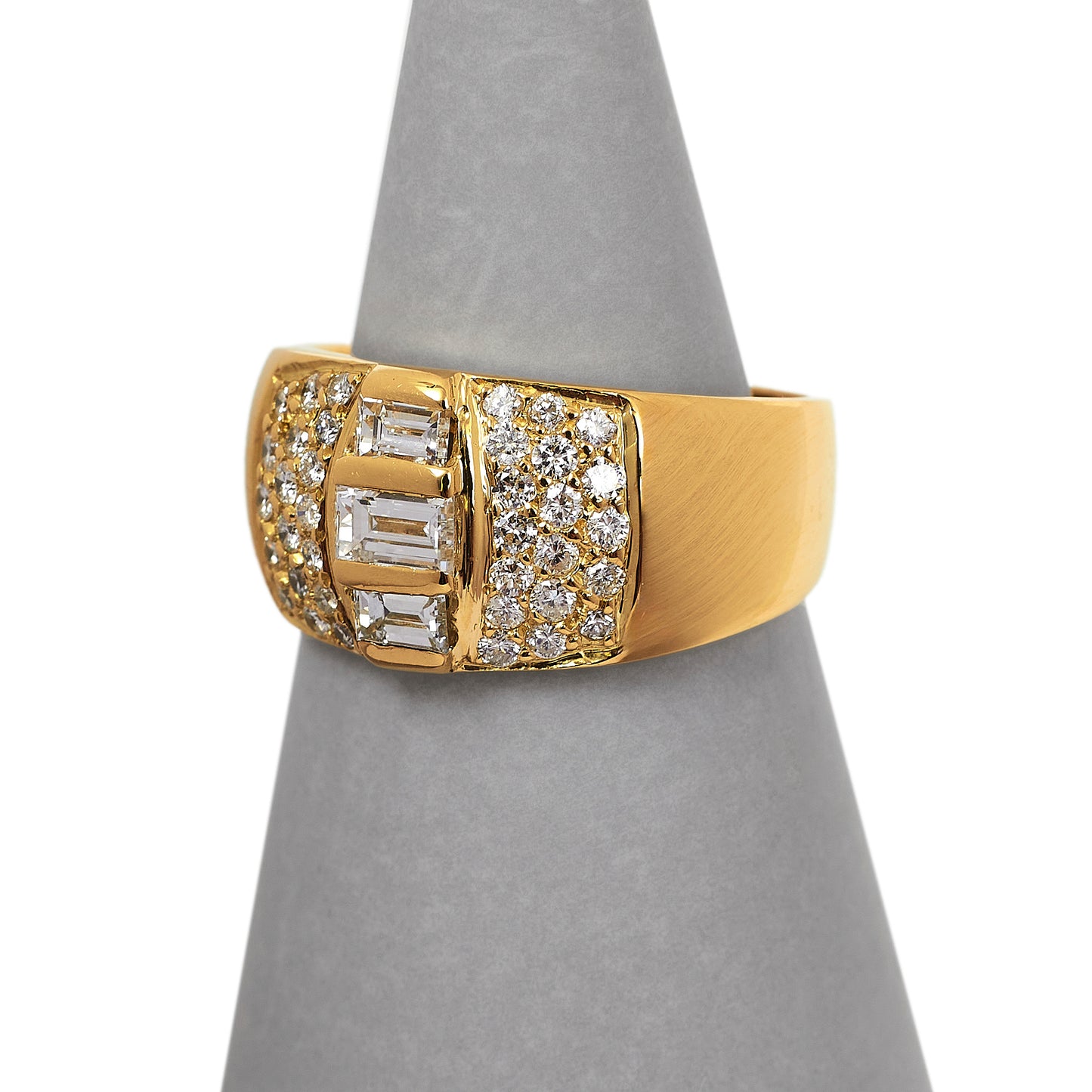 Pre-Owned 18ct Gold 3 Baguette & Multi Diamond Ring