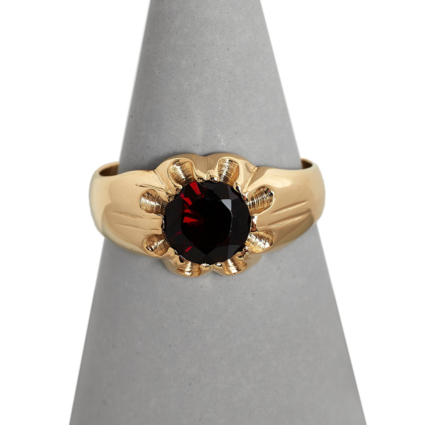 Pre-Owned 9ct Gold Garnet Gypsy Set Dress Ring Size U