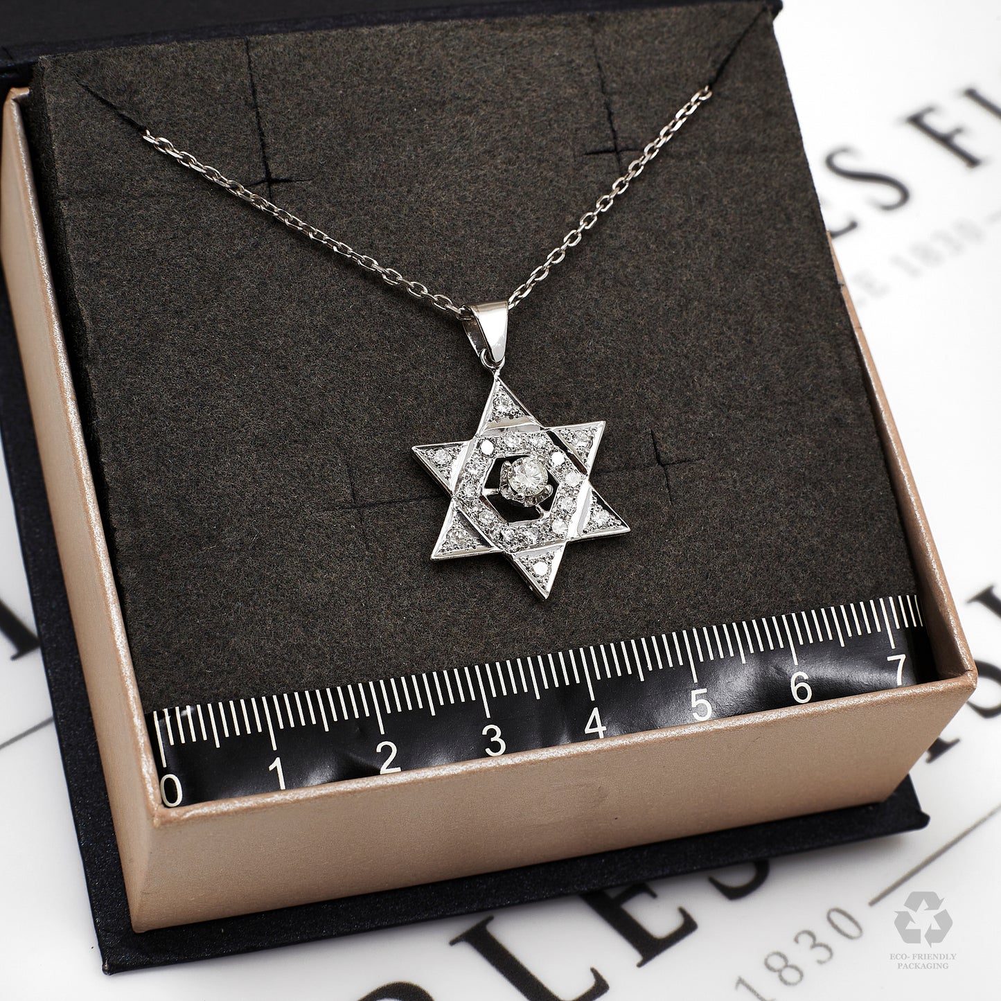 Pre-Owned 14ct White Gold & Diamond Star Pendant Necklace