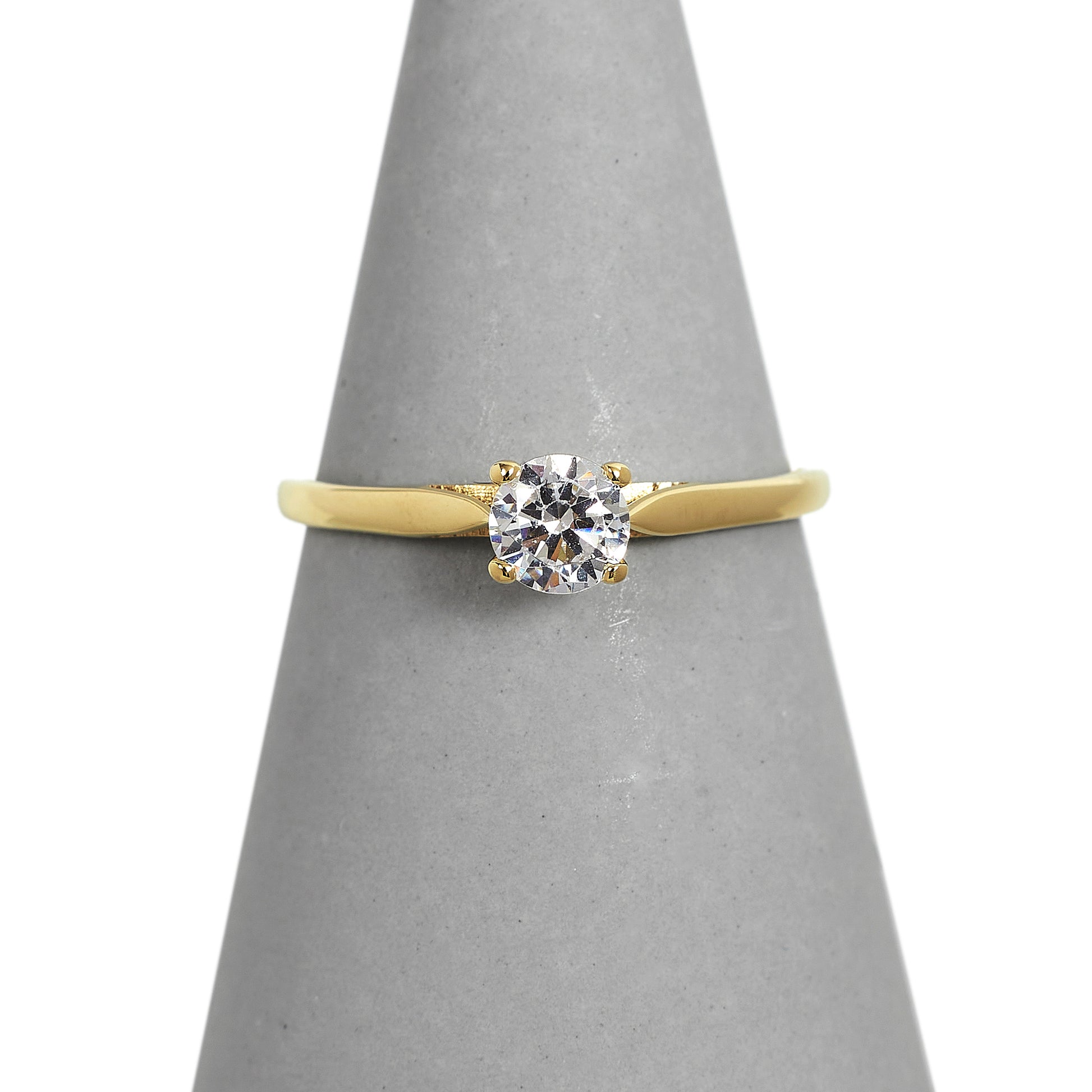 Pre-Owned 9ct Gold Cubic Zirconia Solitaire Ring - Size M