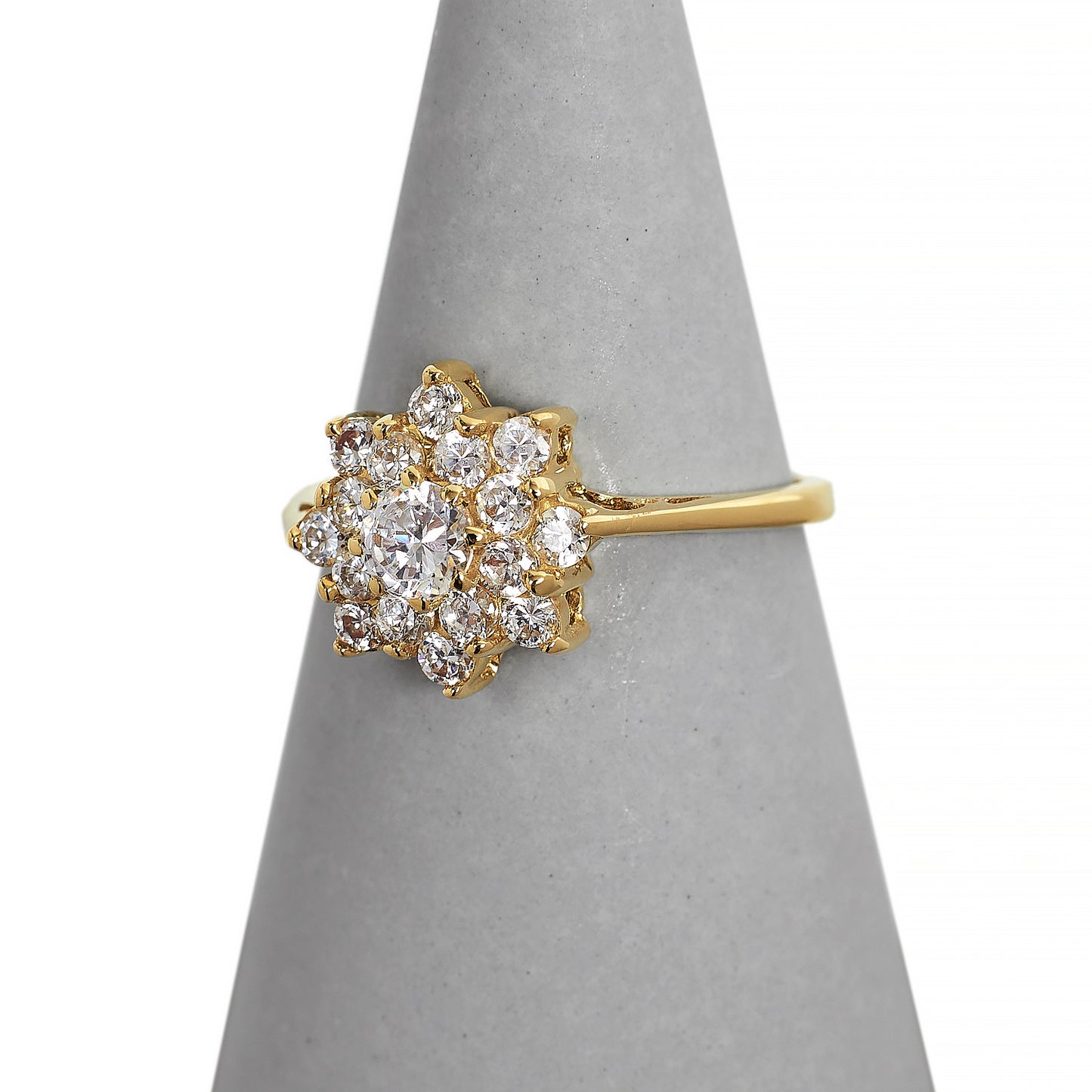 Pre-Owned 9ct Gold CZ Flower Cocktail Ring Size N