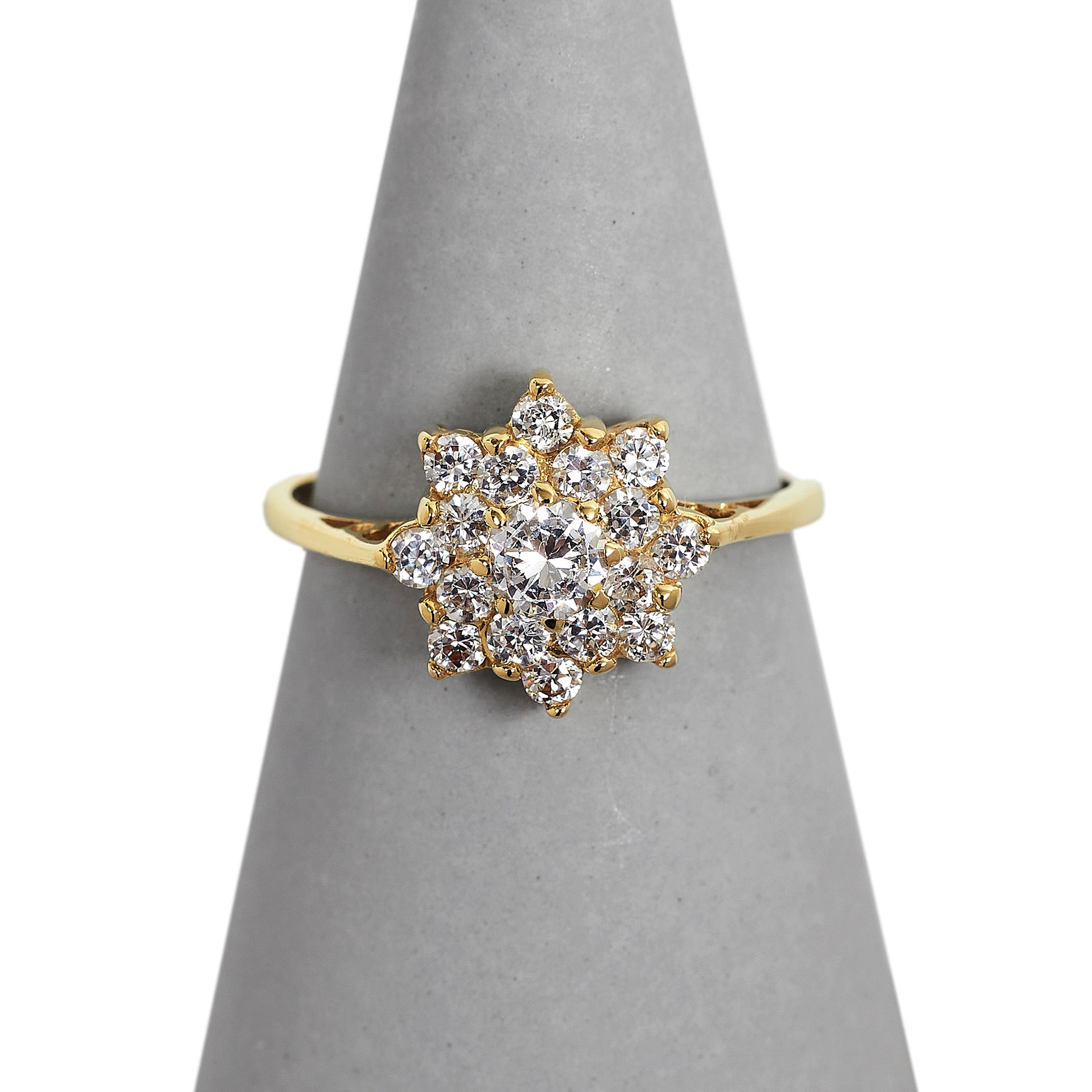 Pre-Owned 9ct Gold CZ Flower Cocktail Ring Size N