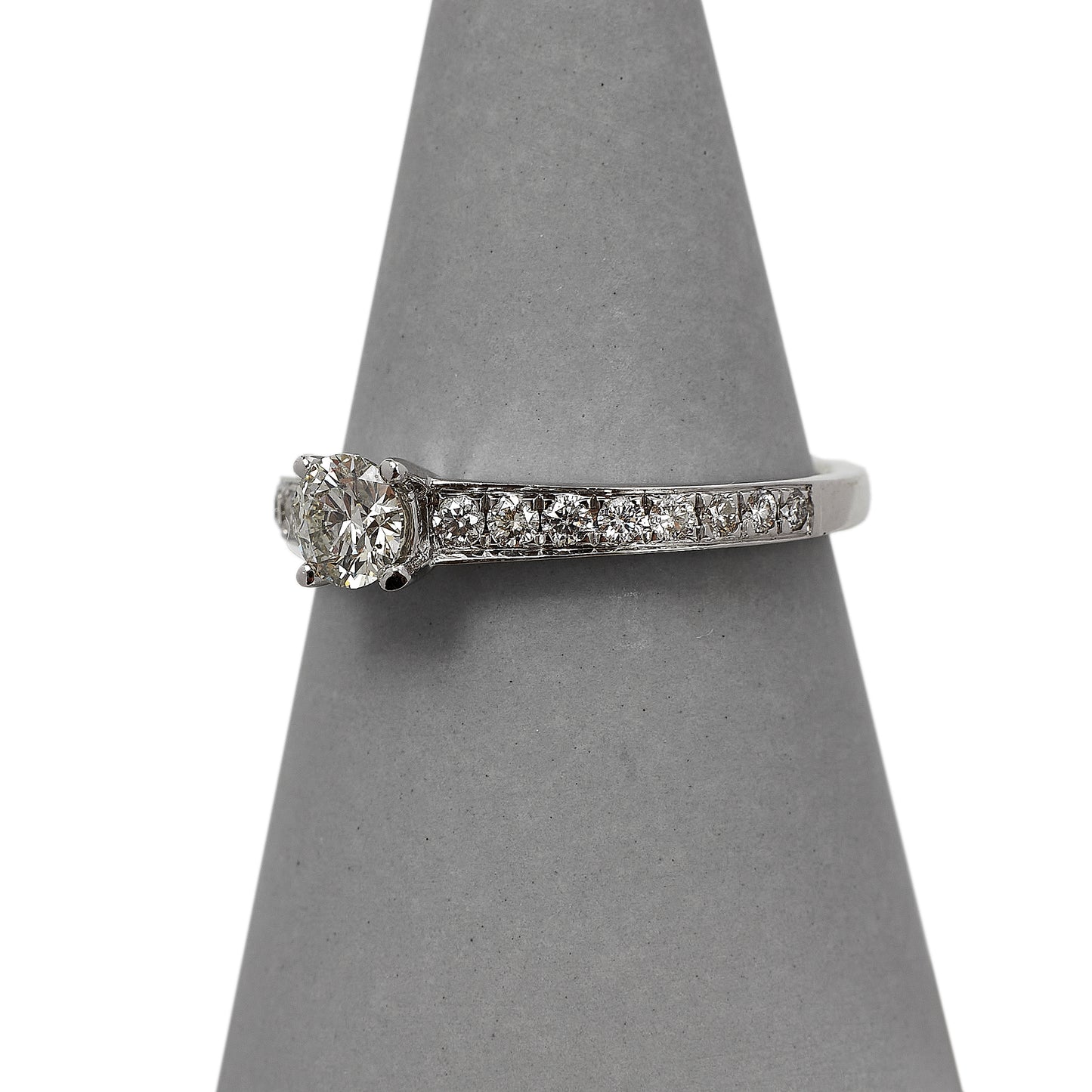 Pre-Owned 18ct White Gold Diamond Shoulder Set Ring - Size Q