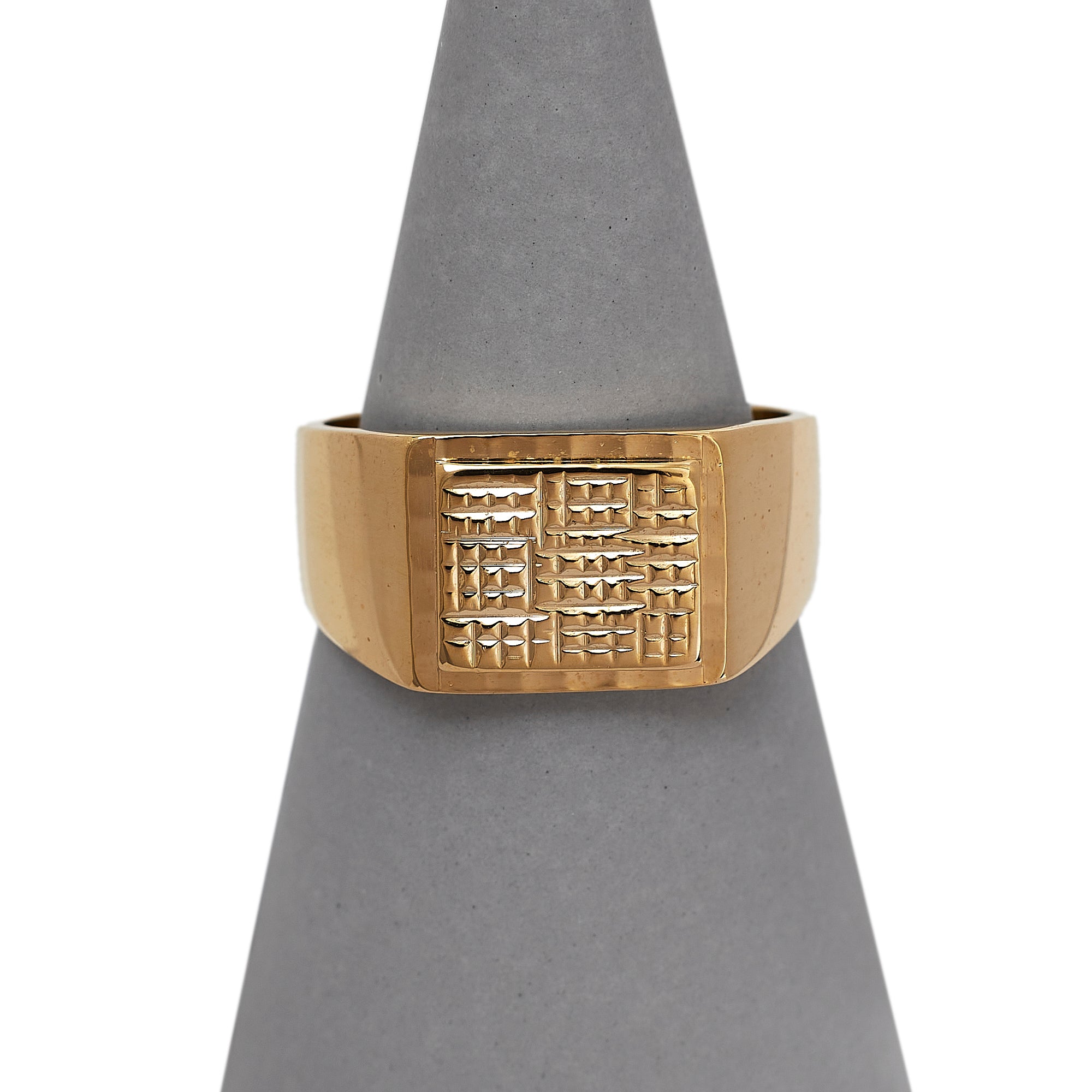 R signet ring hotsell