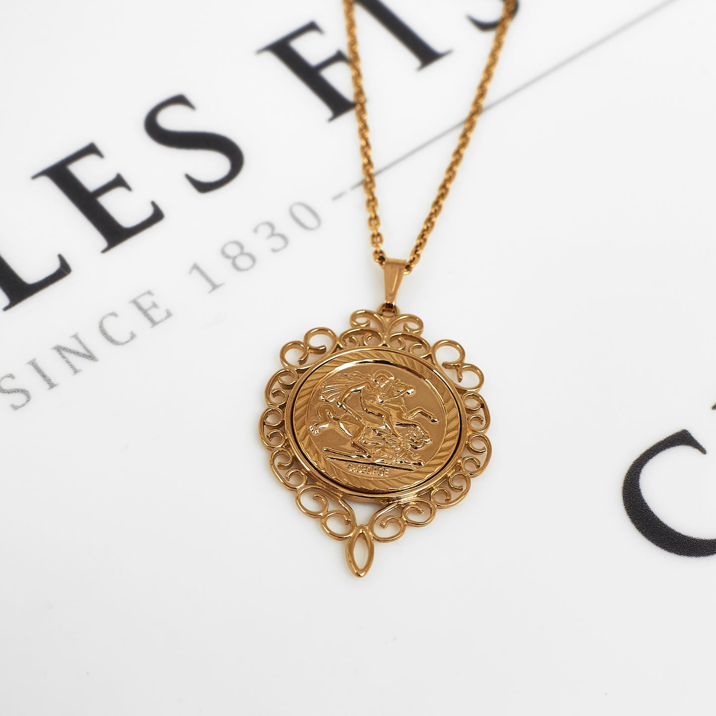 Pre-Owned 9ct Gold St George Pendant With Swirl Border