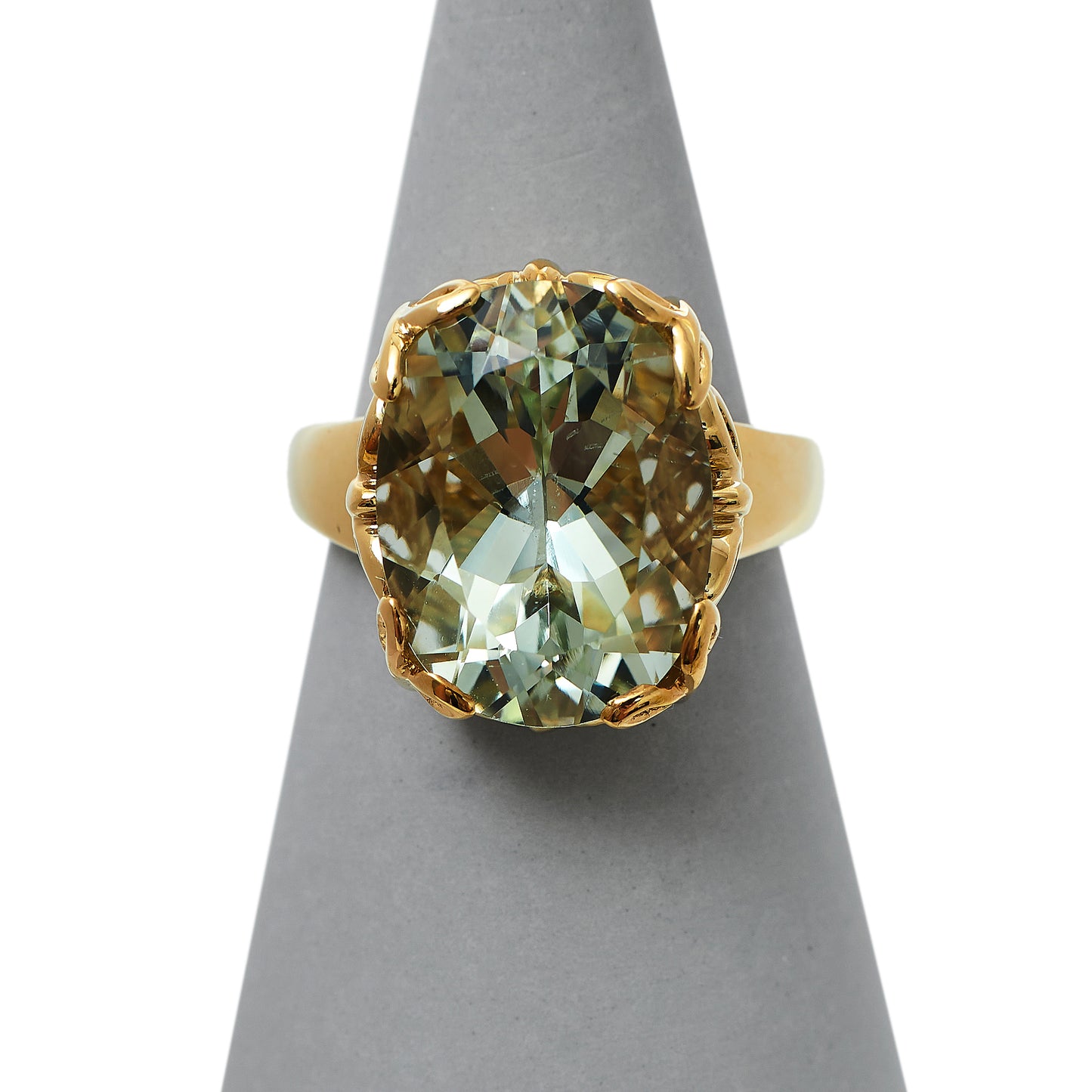 Pre-Owned 9ct Gold Large Oval Green Quartz Ring