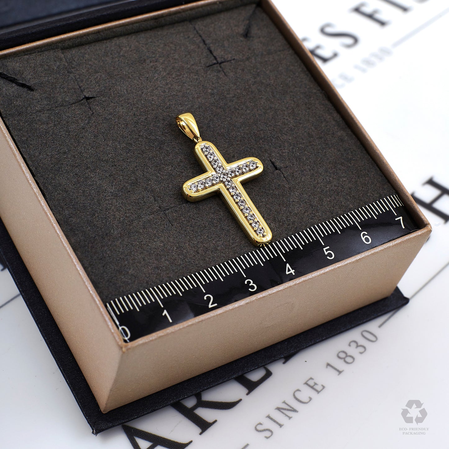 Pre-Owned 9ct Gold CZ Cross Pendant