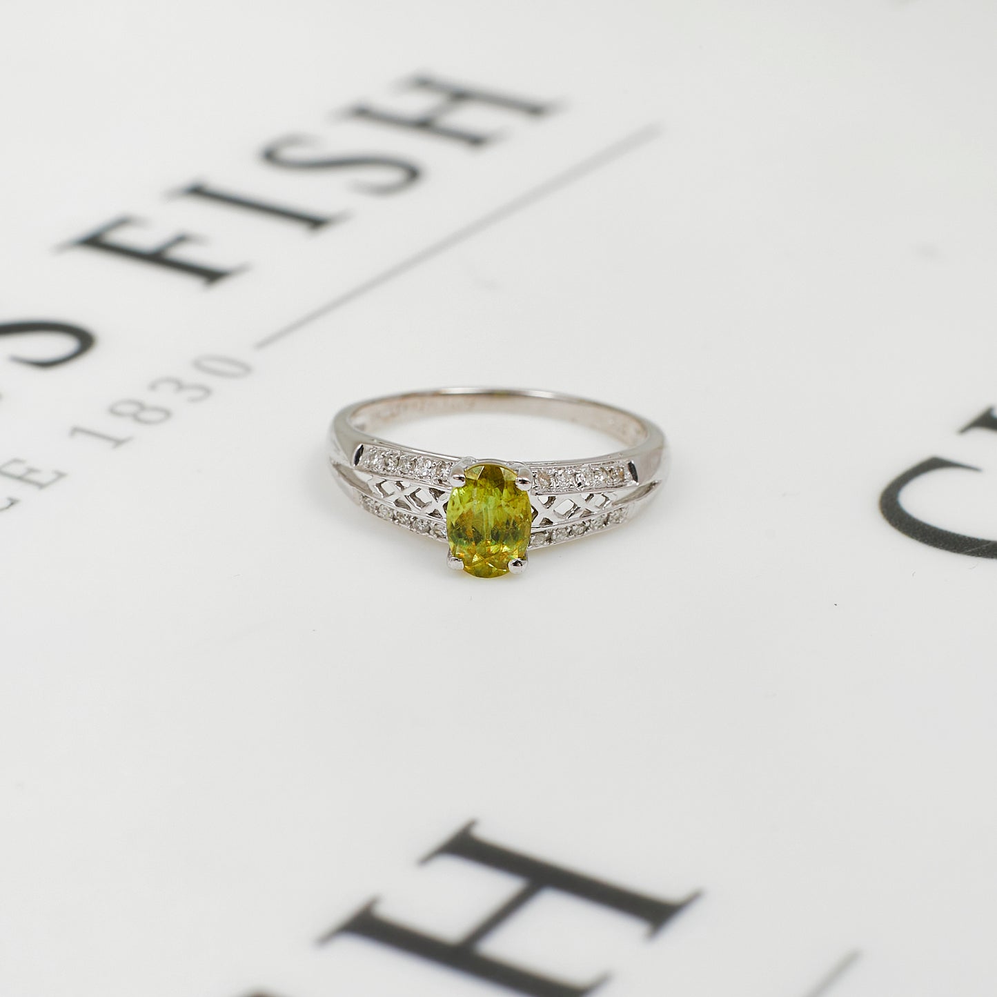 Pre-Owned 9ct White Gold Diamond & Green Sphene Ring