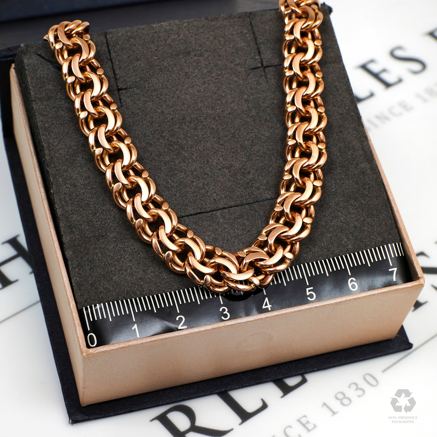 Pre-Owned 14ct Gold Oversized Figure Of 8 Chain Necklace