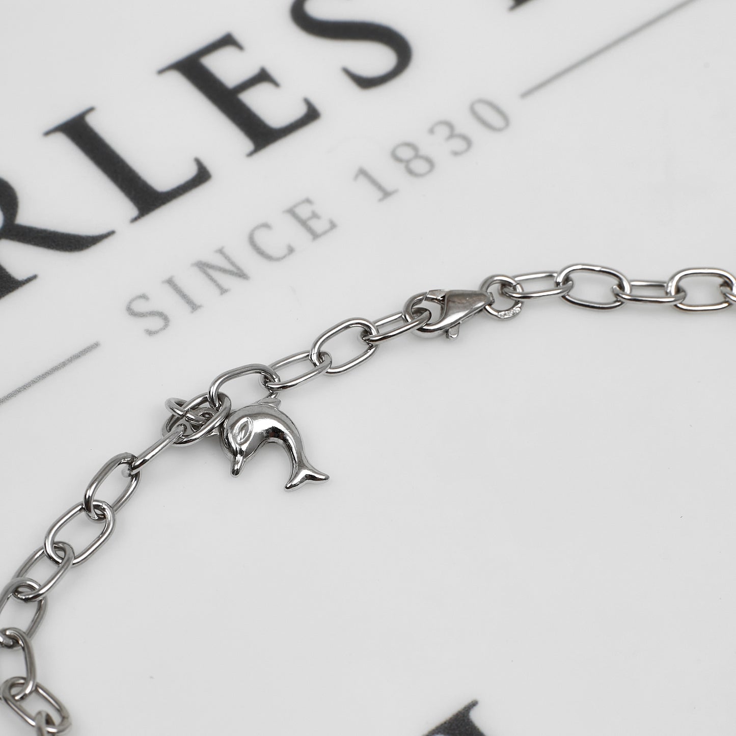 Pre-Owned 14ct White Gold 5 Dolphin Charm Anklet