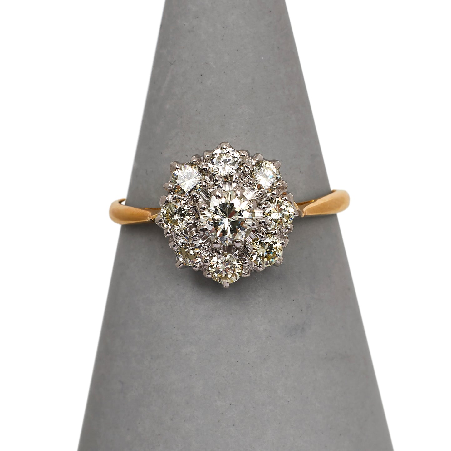 Pre-Owned 18ct Gold & Diamond Round Cluster Ring - Size O