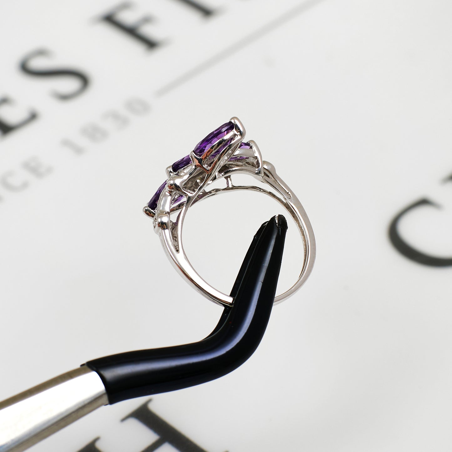 Pre-Owned 9ct White Gold Amethyst & Diamond Ring