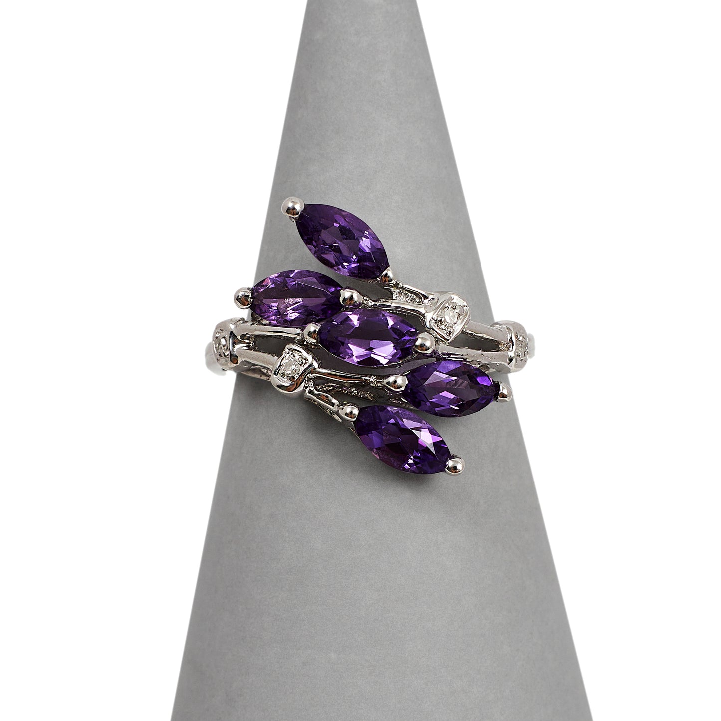 Pre-Owned 9ct White Gold Amethyst & Diamond Ring