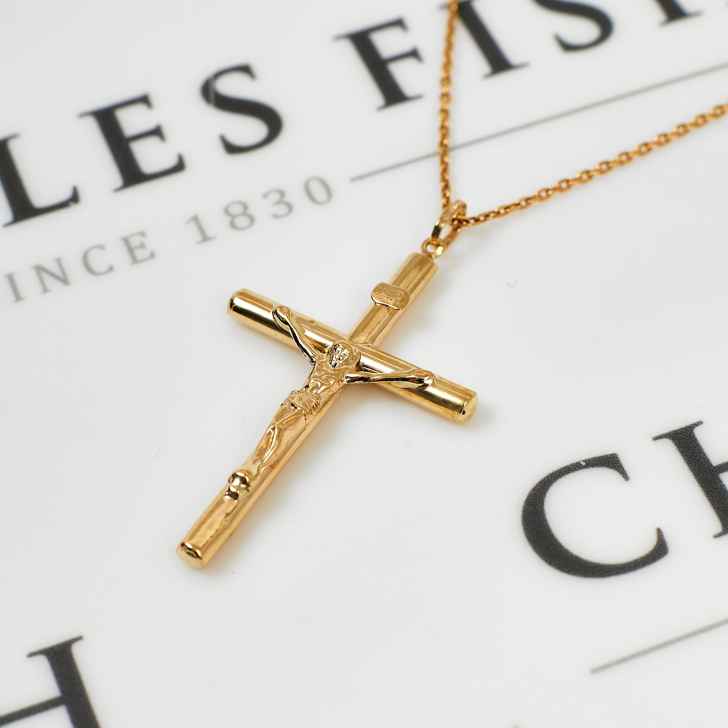 Pre-Owned 9ct Gold Crucifix Pendant