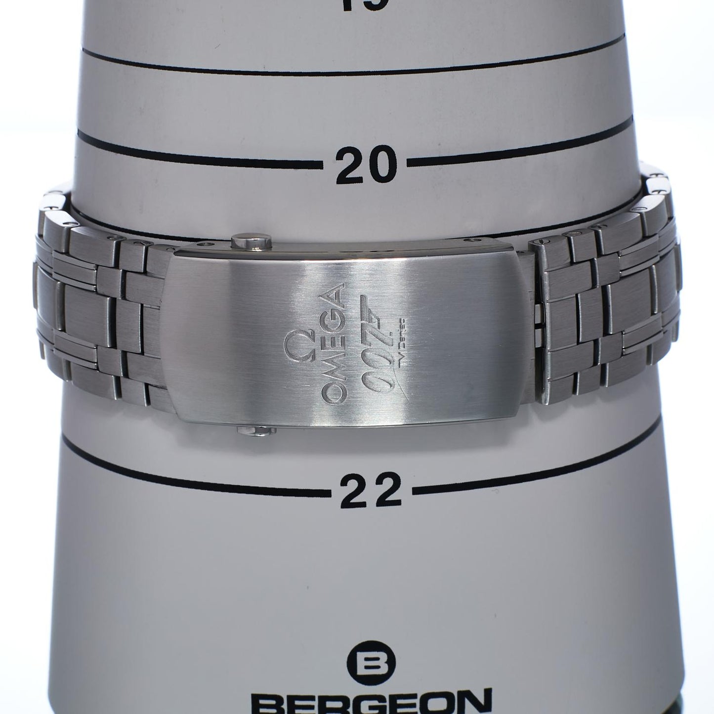 Pre-Owned Omega Seamaster 300M 21022422001004