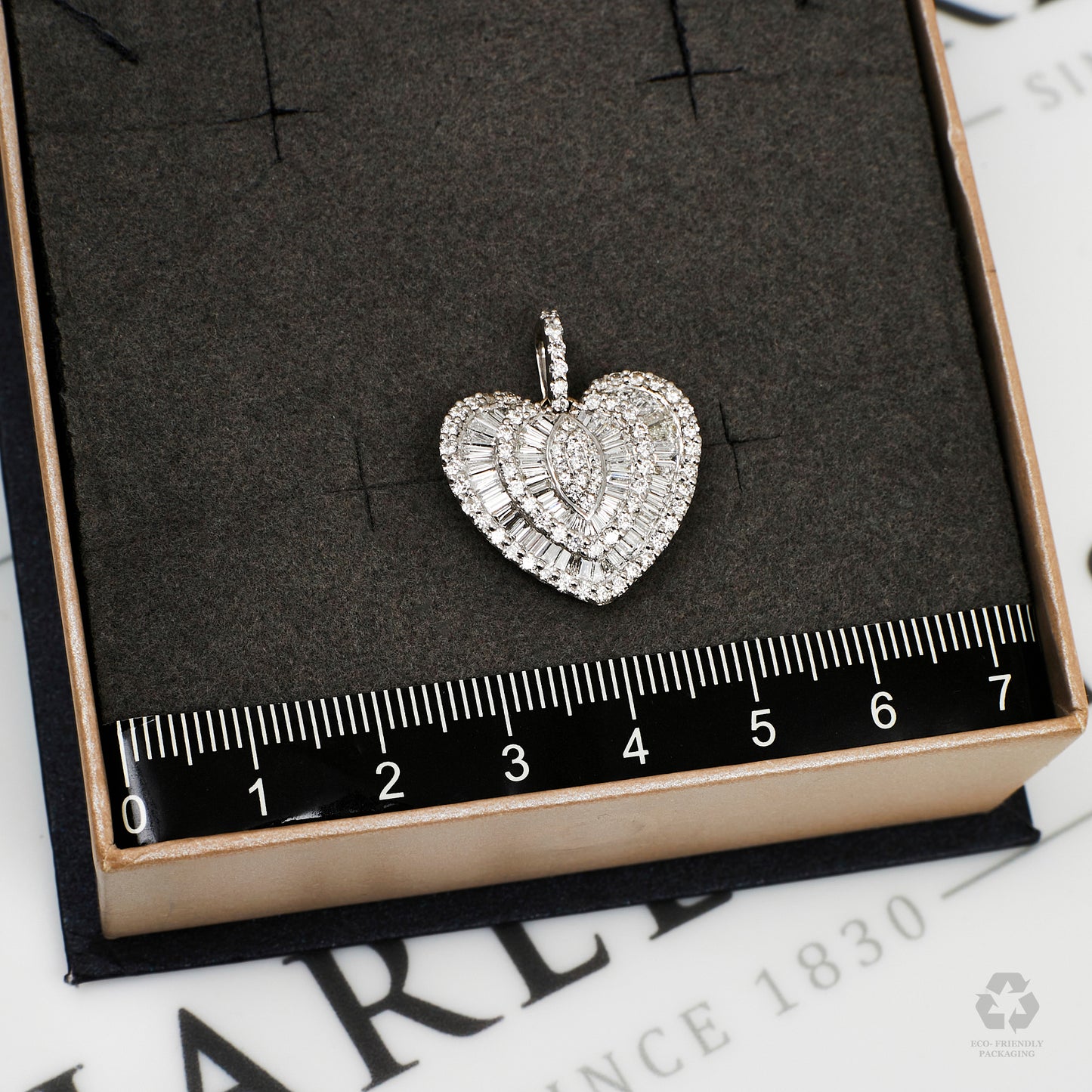 Pre-Owned 18ct White Gold Diamond Heart Pendant