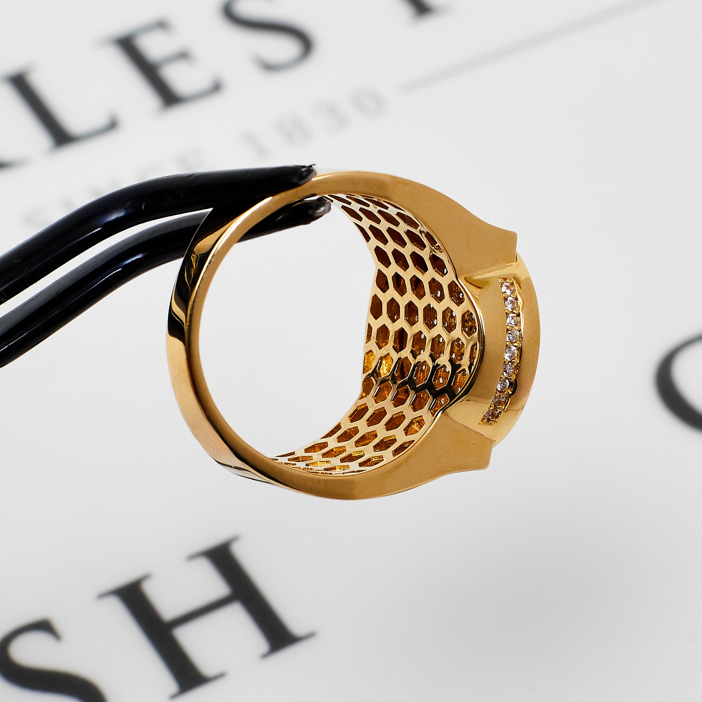 Pre-Owned 14 Ct Gold CZ Set Disc Ring
