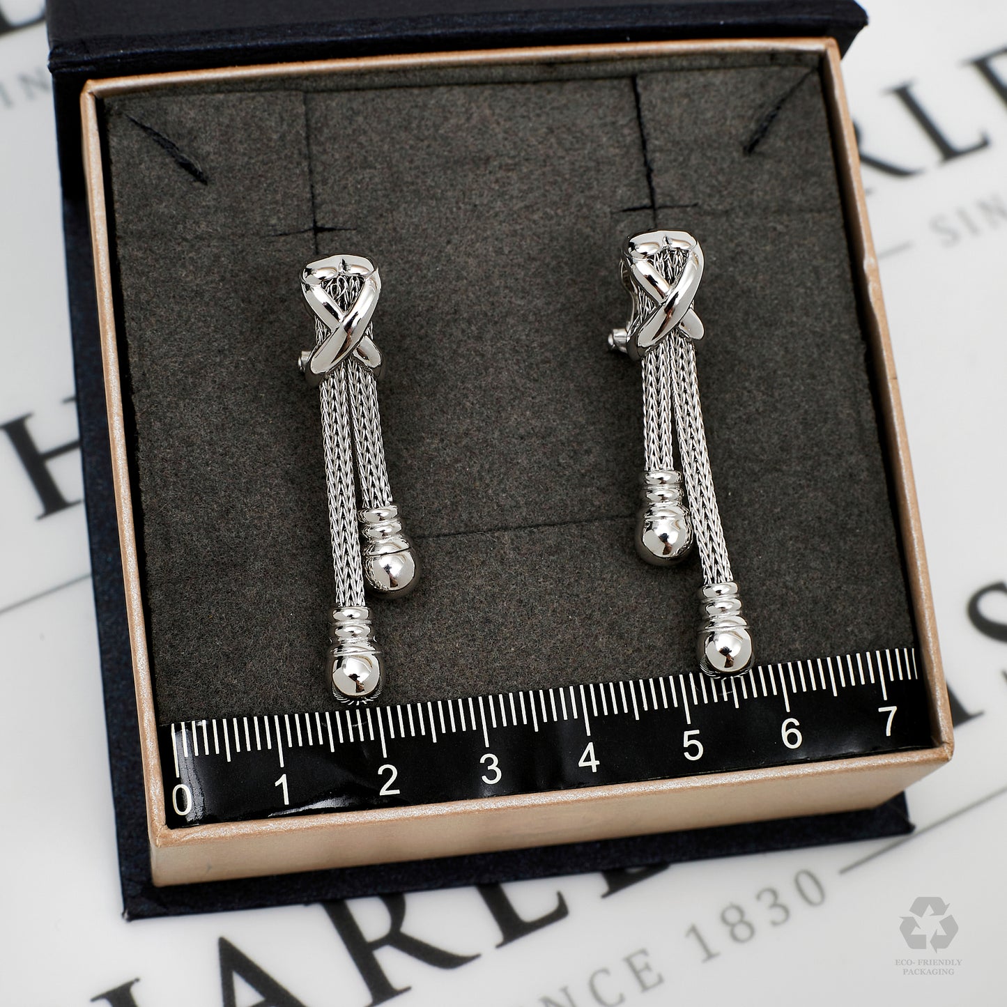 Pre-Owned 18ct White Gold Tassel Drop Earrings