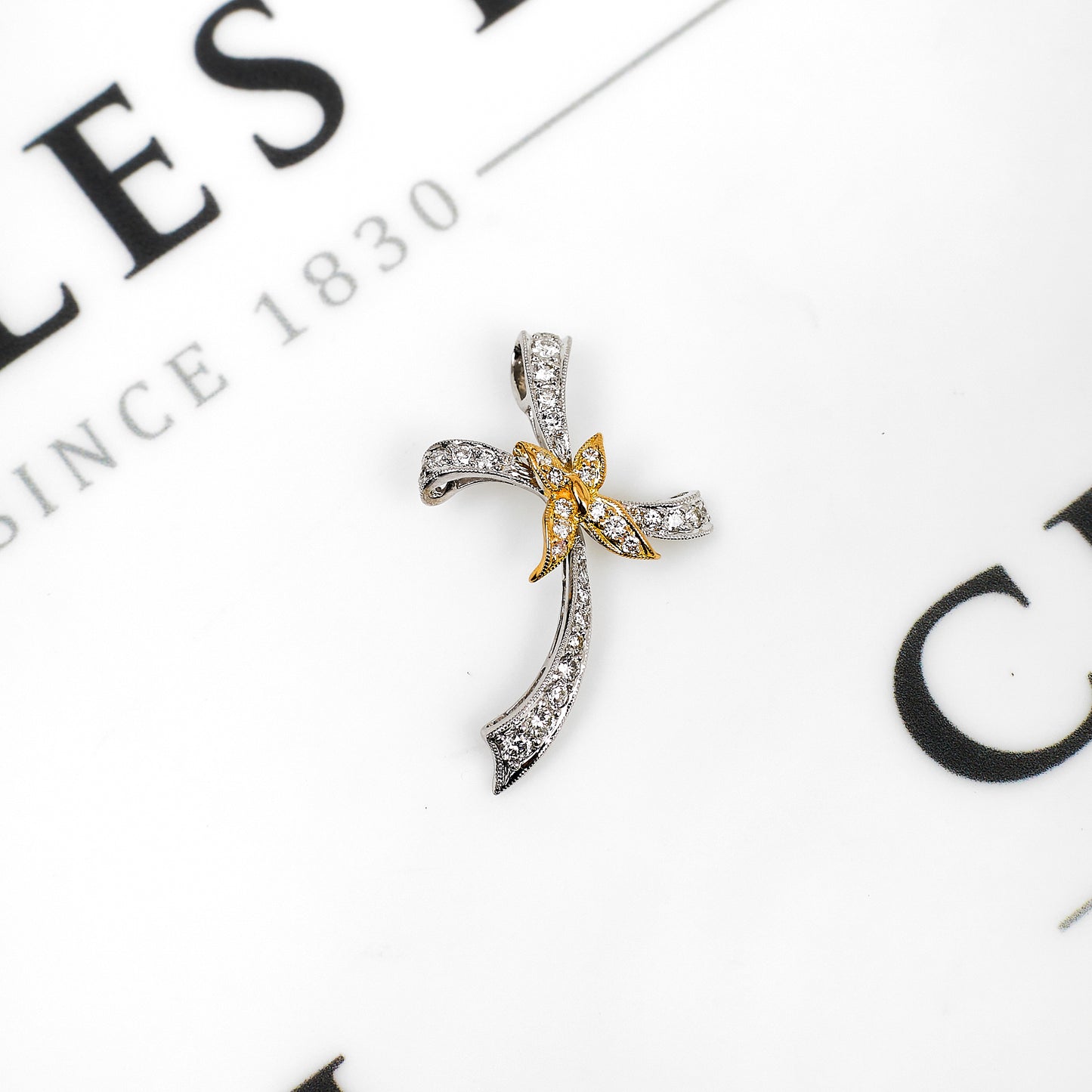 Pre-Owned 18ct Two Tone Gold Floral Diamond Cross Pendant