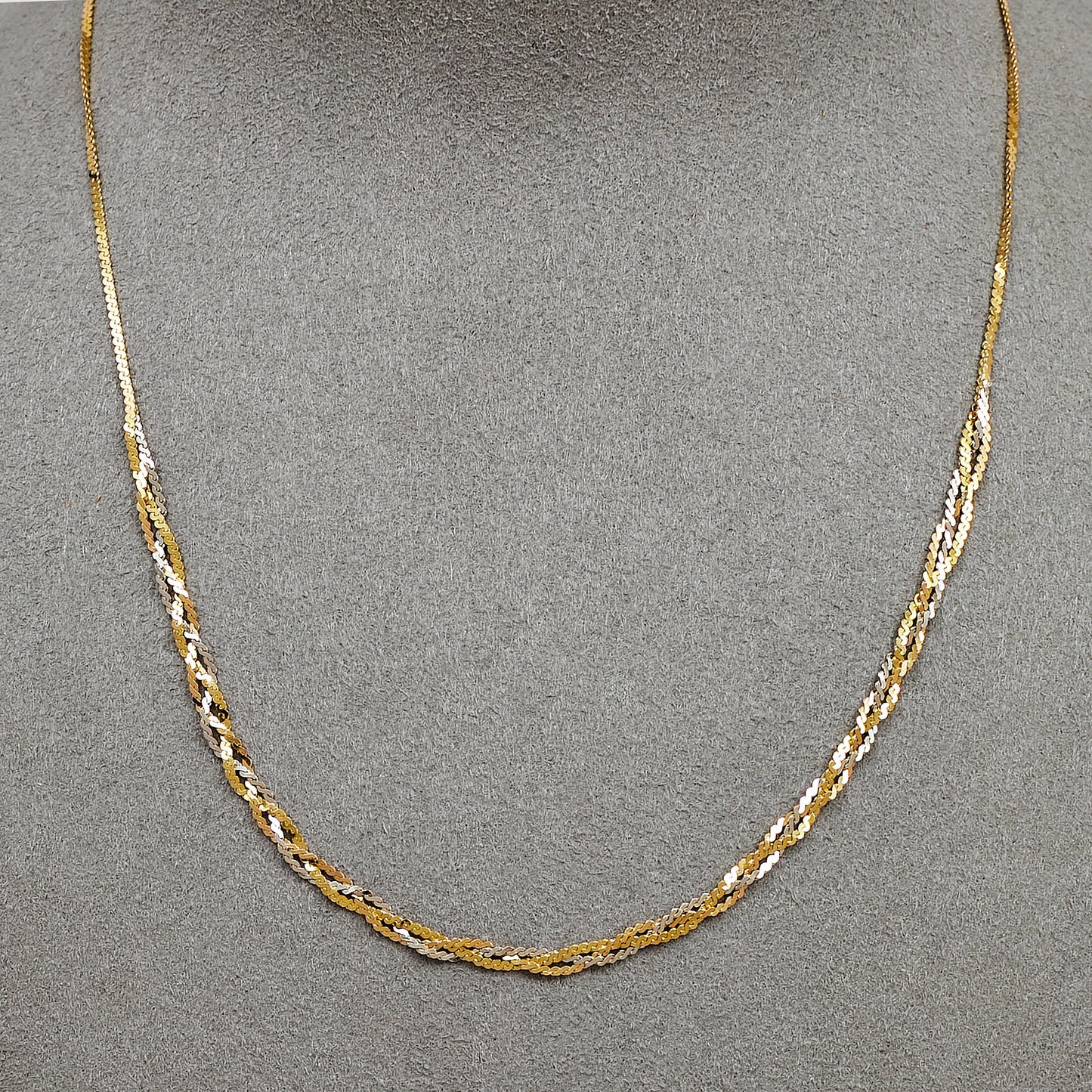 Pre-Owned 18ct Two Tone Gold Plait Front Necklace