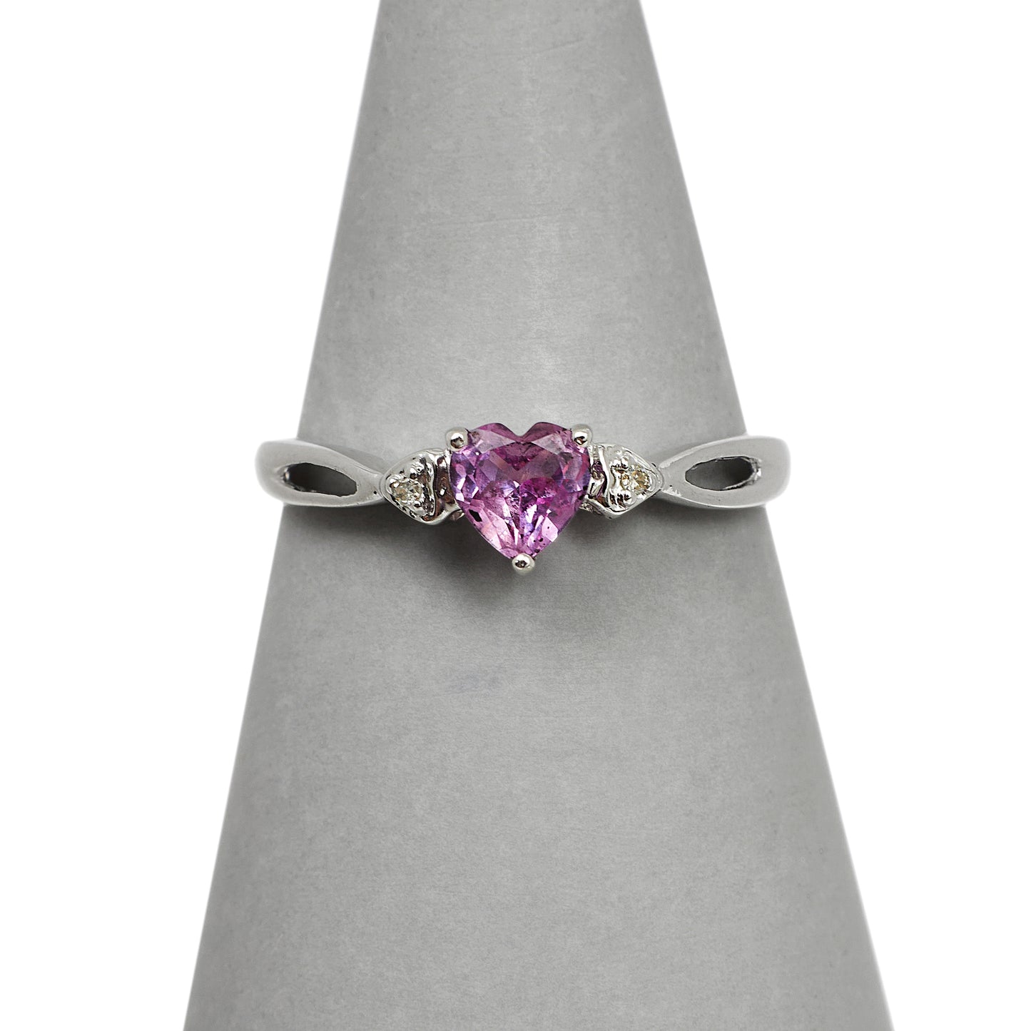 Pre-Owned 9ct White Gold Pink Sapphire & Diamond Heart Ring