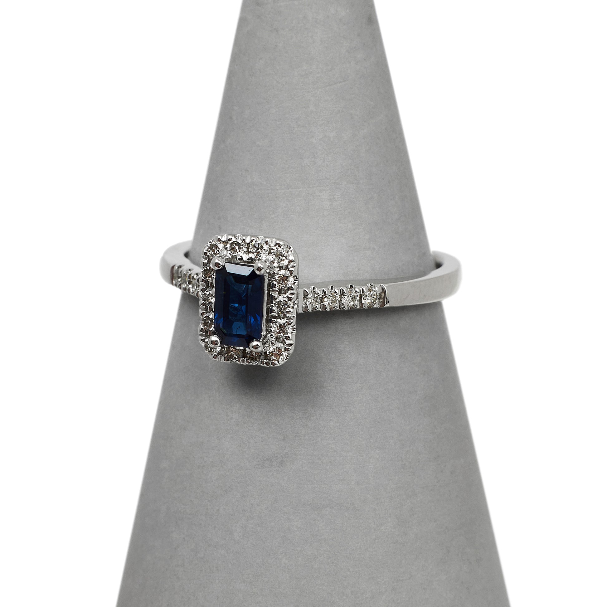 Pre-Owned 9ct White Gold Rectangle Sapphire & Diamond Ring 